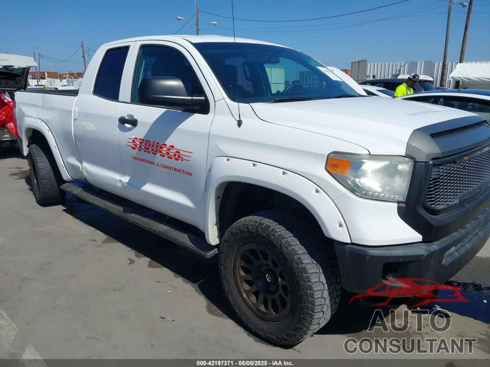 TOYOTA TUNDRA 2017 - 5TFRM5F11HX111474