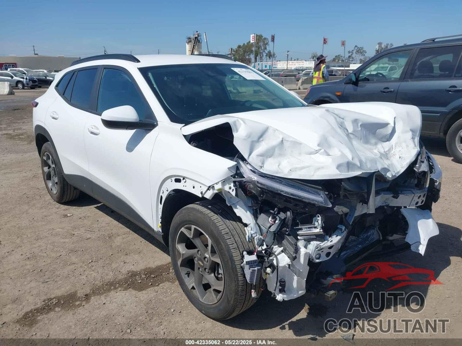 CHEVROLET TRAX 2024 - KL77LHE21RC199762