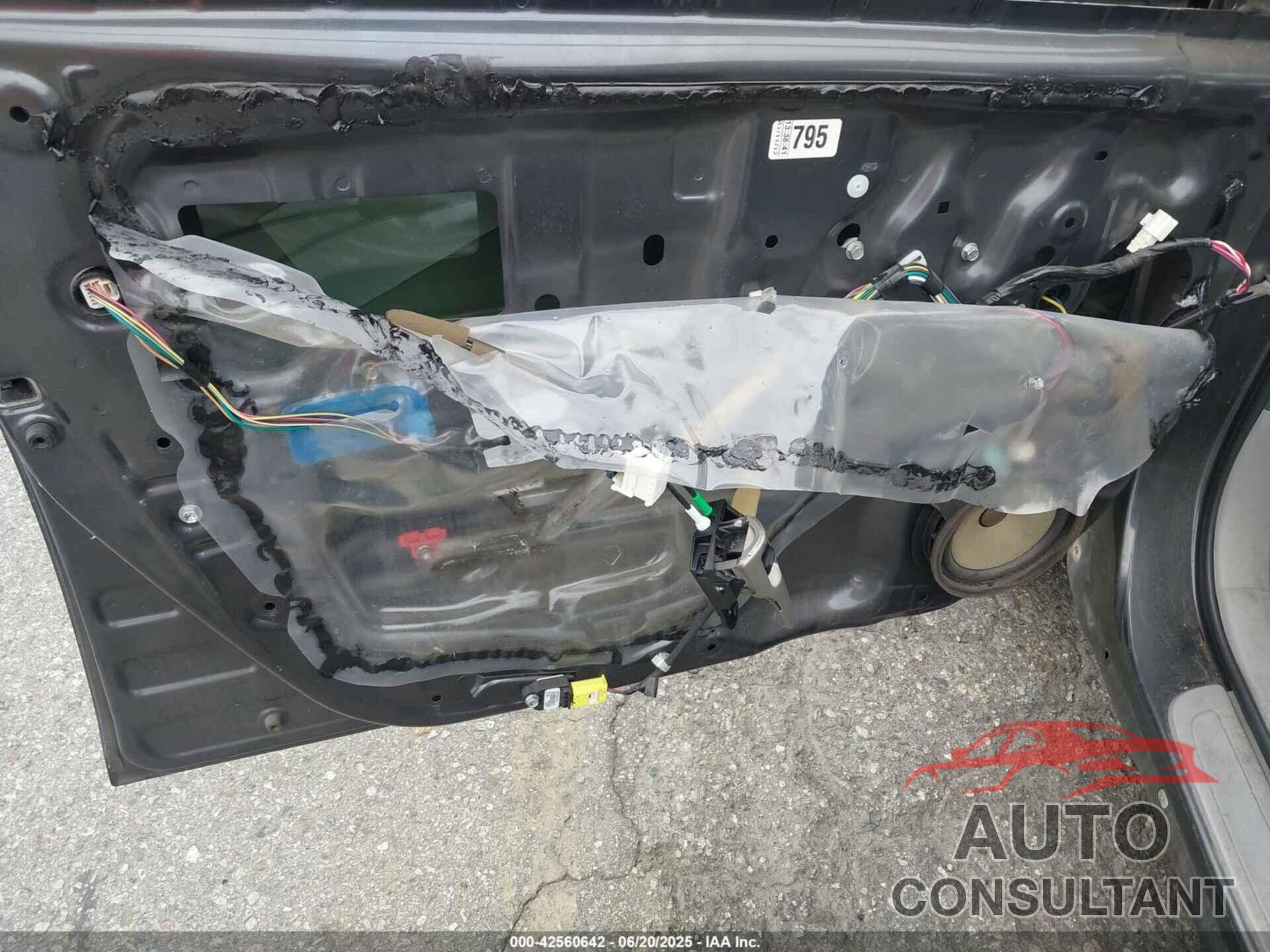 TOYOTA COROLLA 2013 - 2T1BU4EE6DC979642