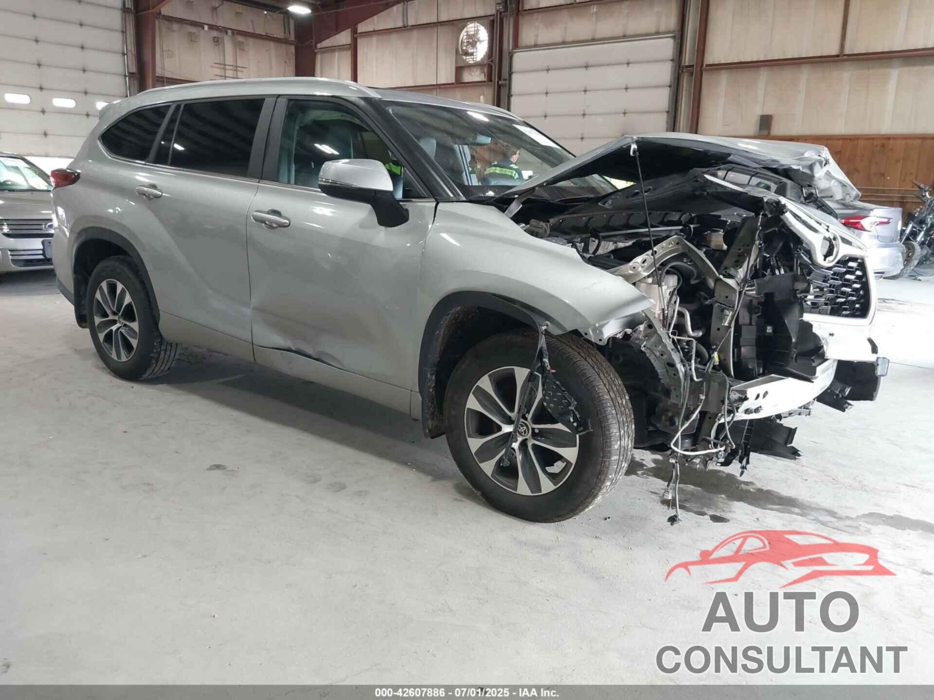 TOYOTA HIGHLANDER 2023 - 5TDKDRBH4PS012227