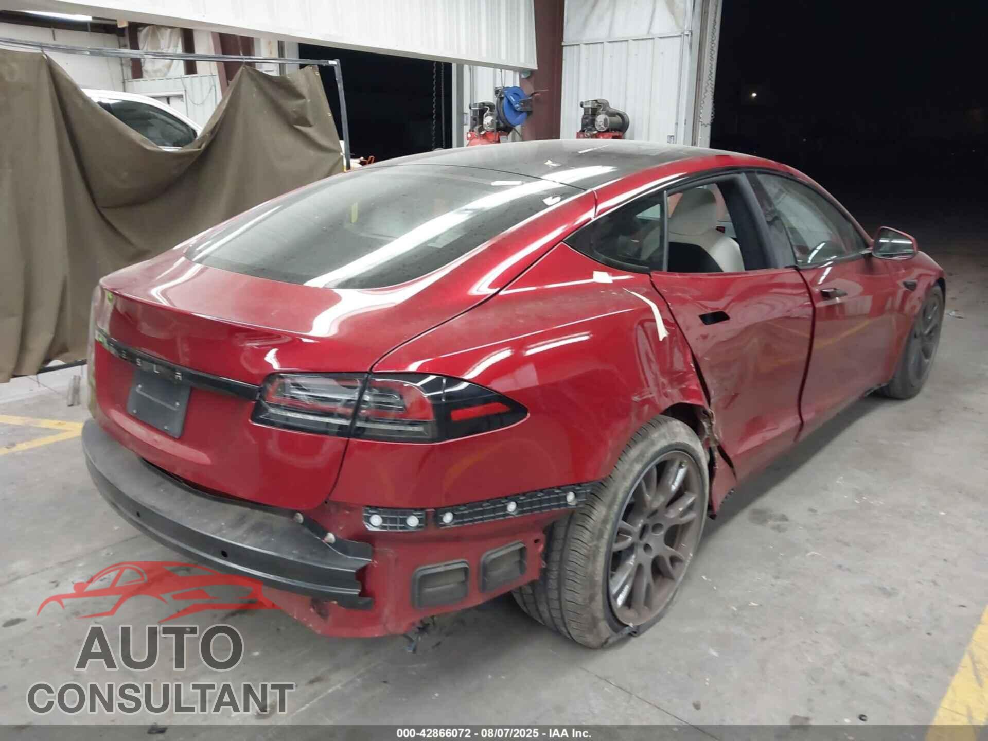 TESLA MODEL S 2023 - 5YJSA1E52PF508952