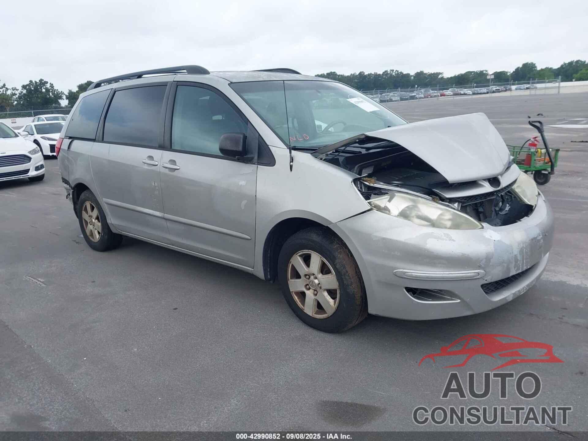 TOYOTA SIENNA 2010 - 5TDKK4CC3AS320721