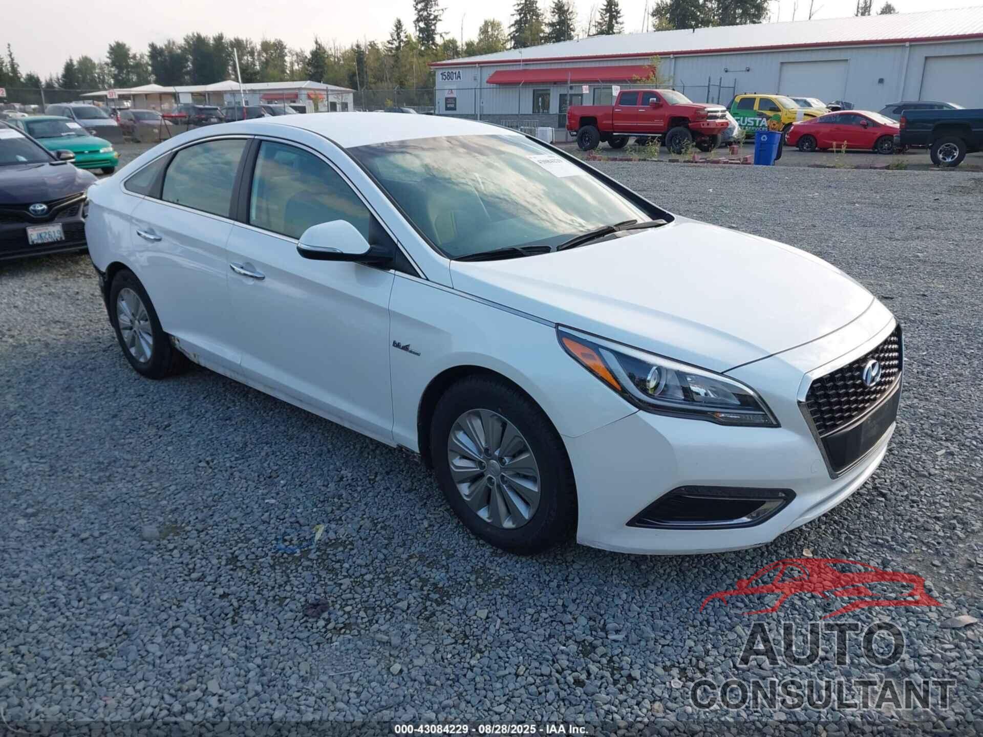 HYUNDAI SONATA HYBRID 2017 - KMHE24L38HA061319