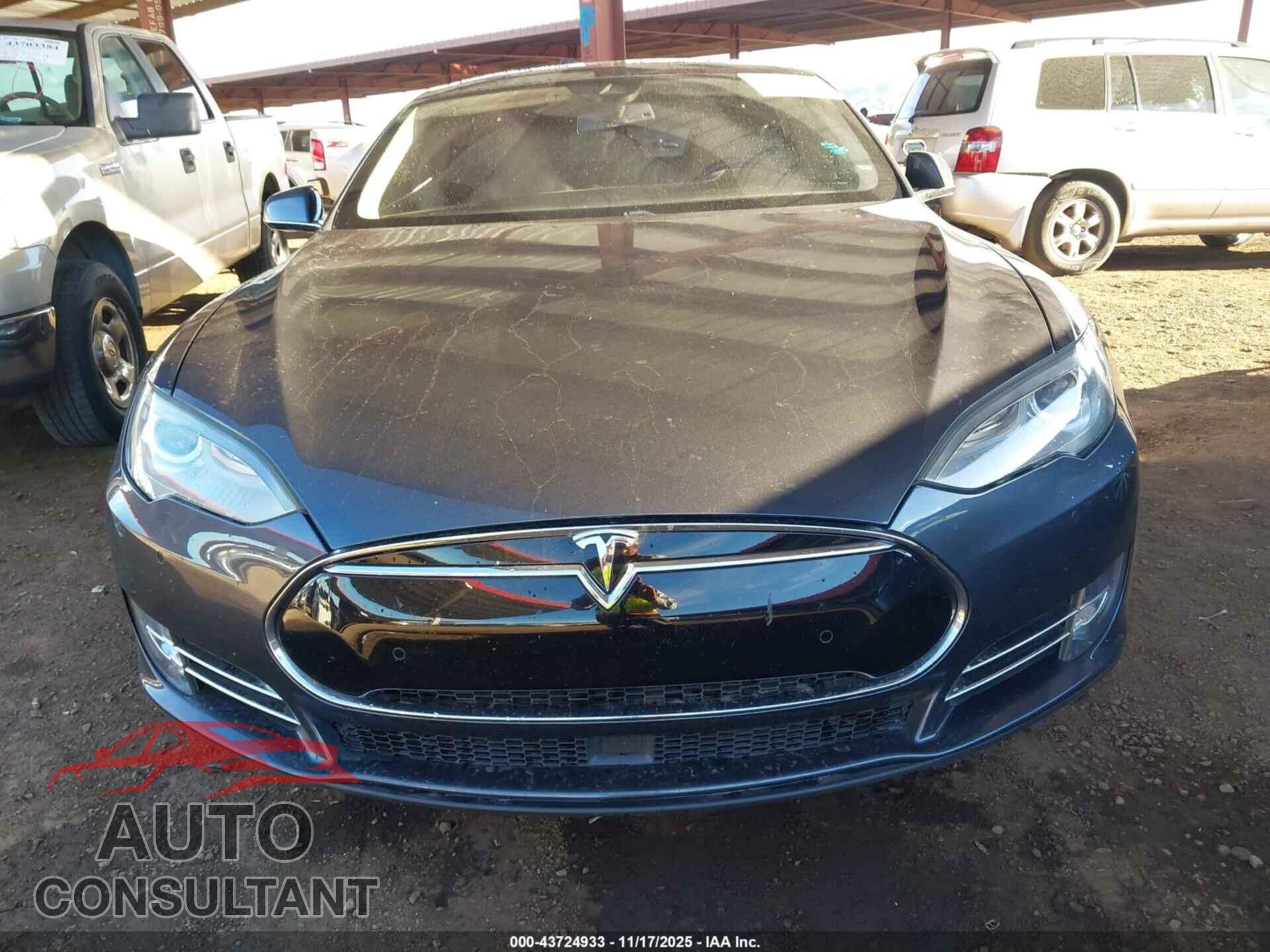 TESLA MODEL S 2015 - 5YJSA1H40FF096760