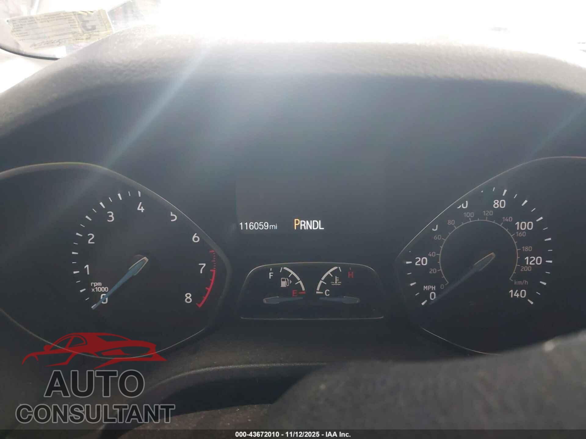FORD FOCUS 2018 - 1FADP3E20JL266357
