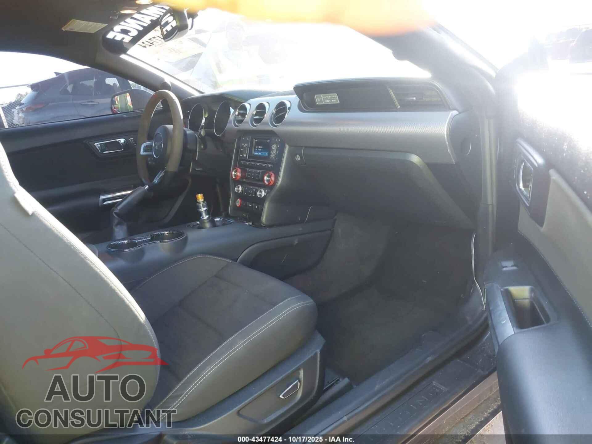 FORD MUSTANG 2017 - 1FA6P8CF8H5330848