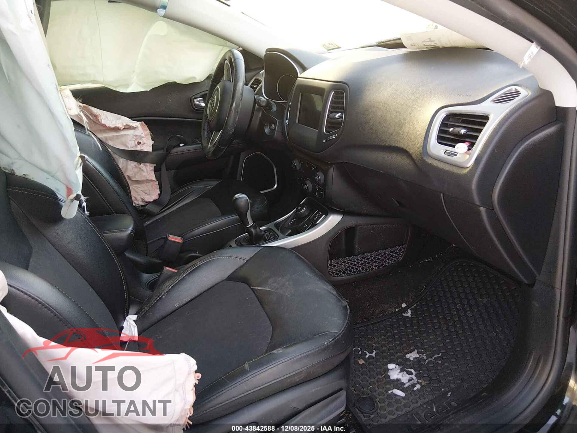 JEEP COMPASS 2020 - 3C4NJDBB6LT133412