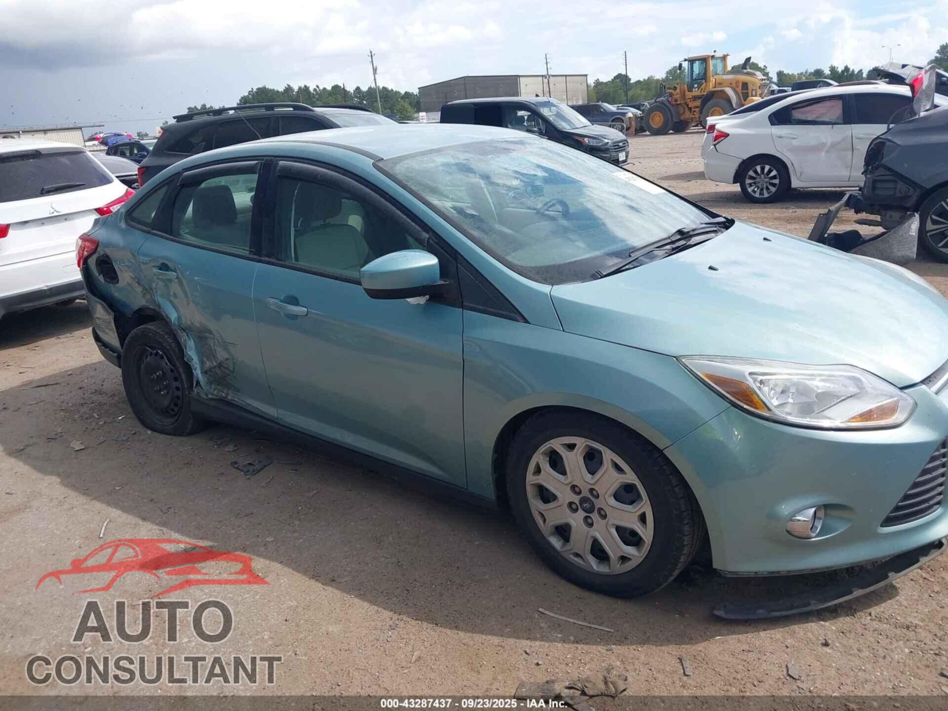 FORD FOCUS 2012 - 1FAHP3F25CL172901