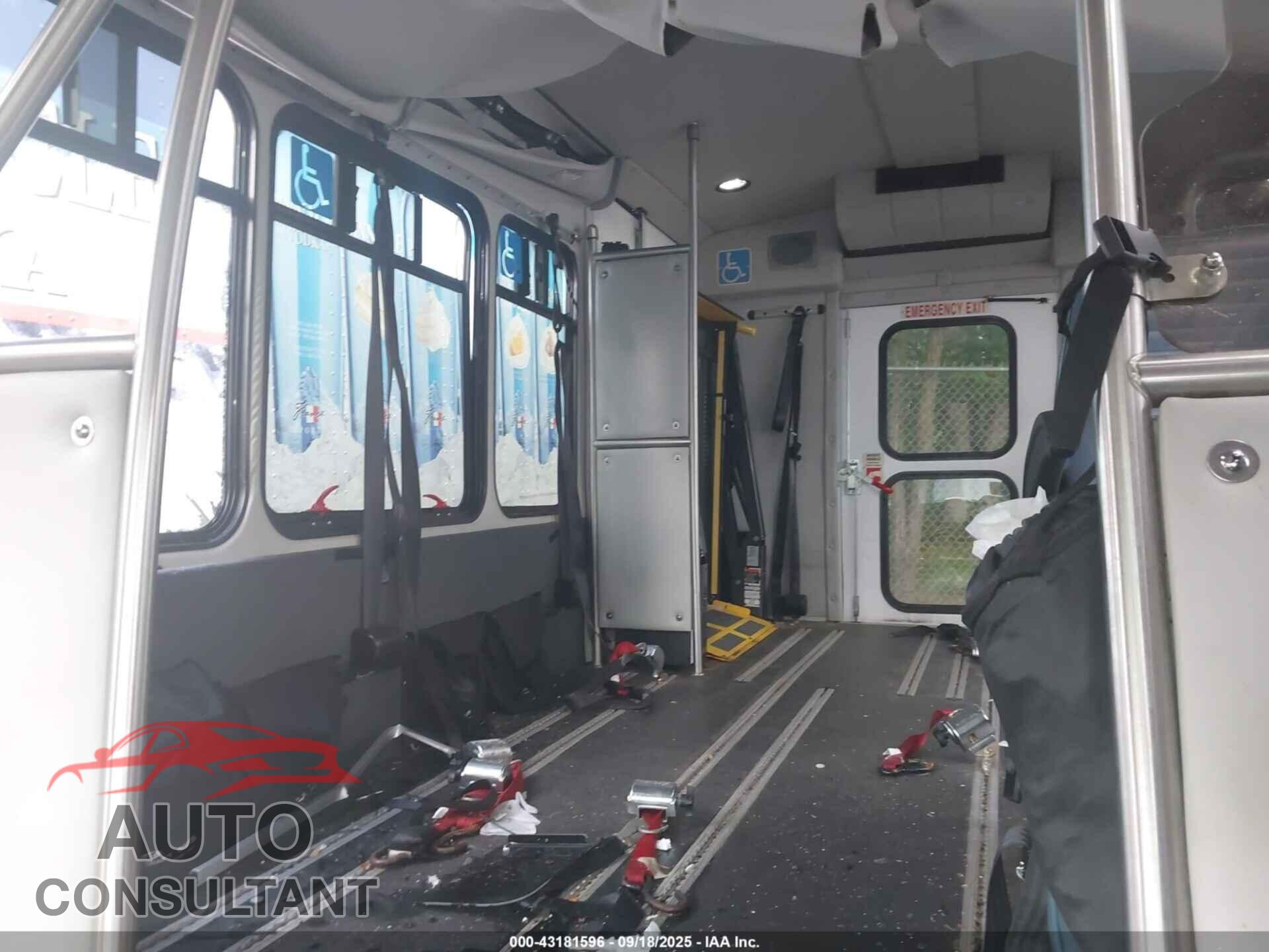 FORD E-350 CUTAWAY 2017 - 1FDEE3FS8HDC66027