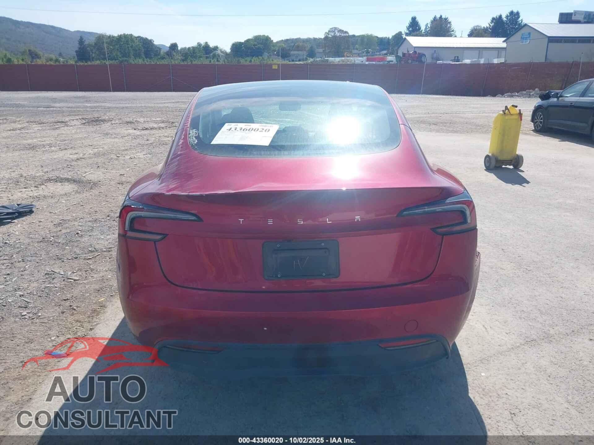 TESLA MODEL 3 2024 - 5YJ3E1EA5RF773020
