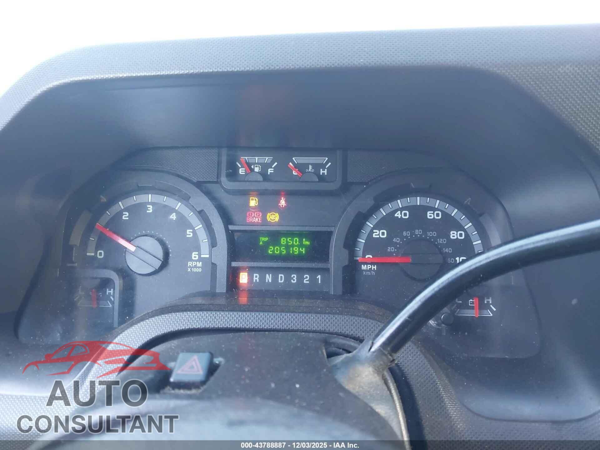FORD E-350 CUTAWAY 2011 - 1FDSE3FL9BDA05587