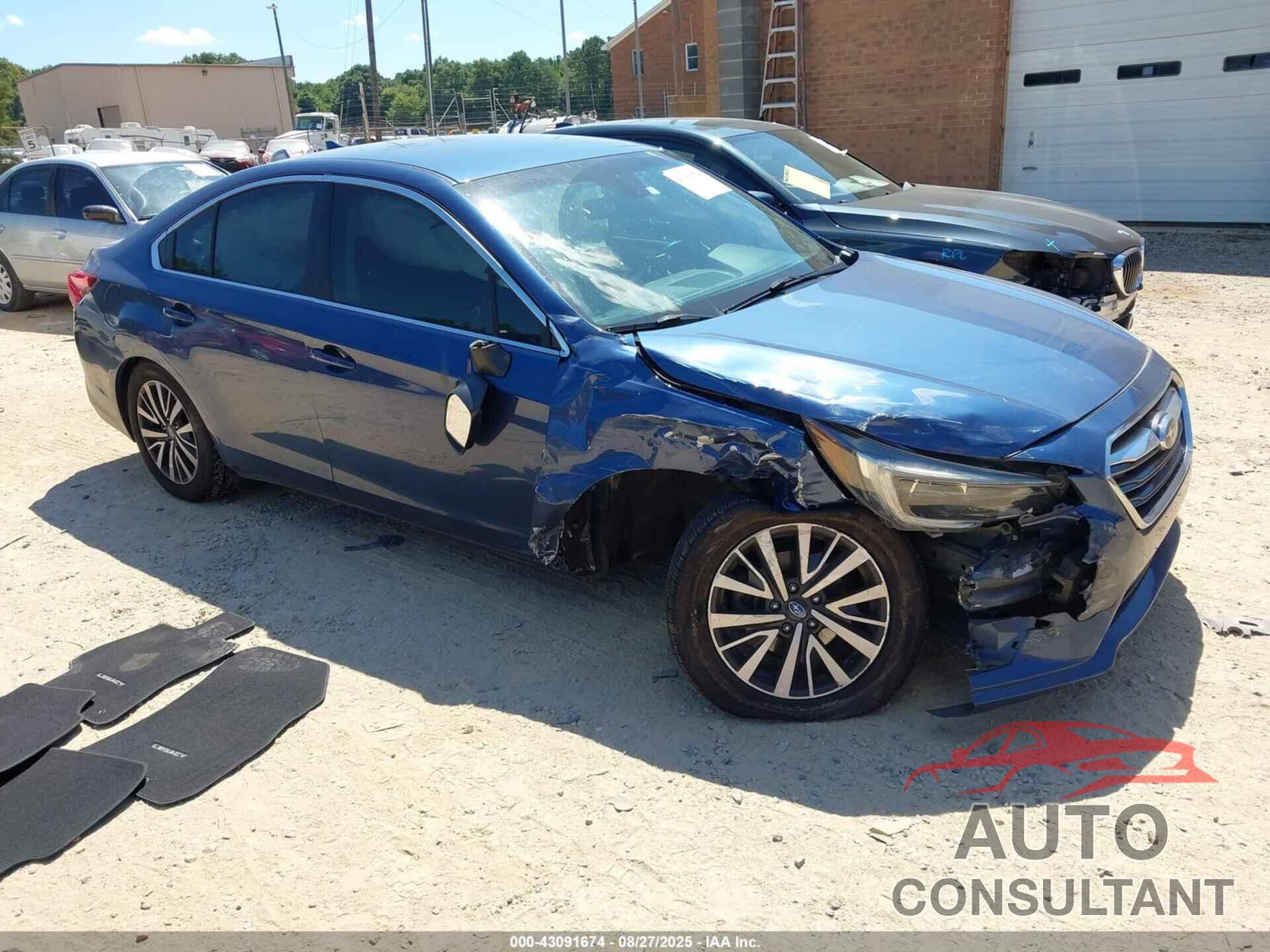 SUBARU LEGACY 2019 - 4S3BNAF69K3040445