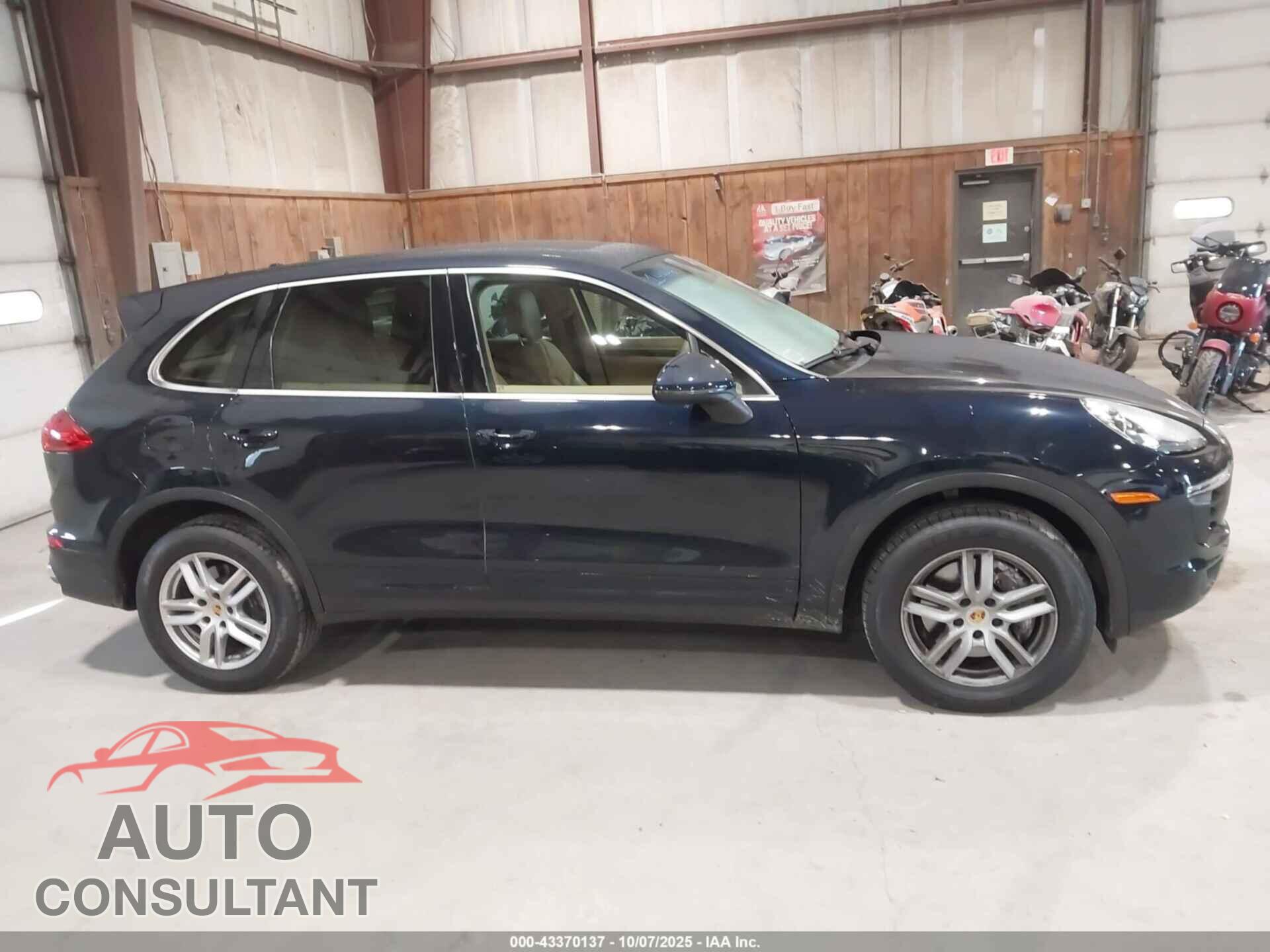 PORSCHE CAYENNE 2016 - WP1AA2A28GLA10652