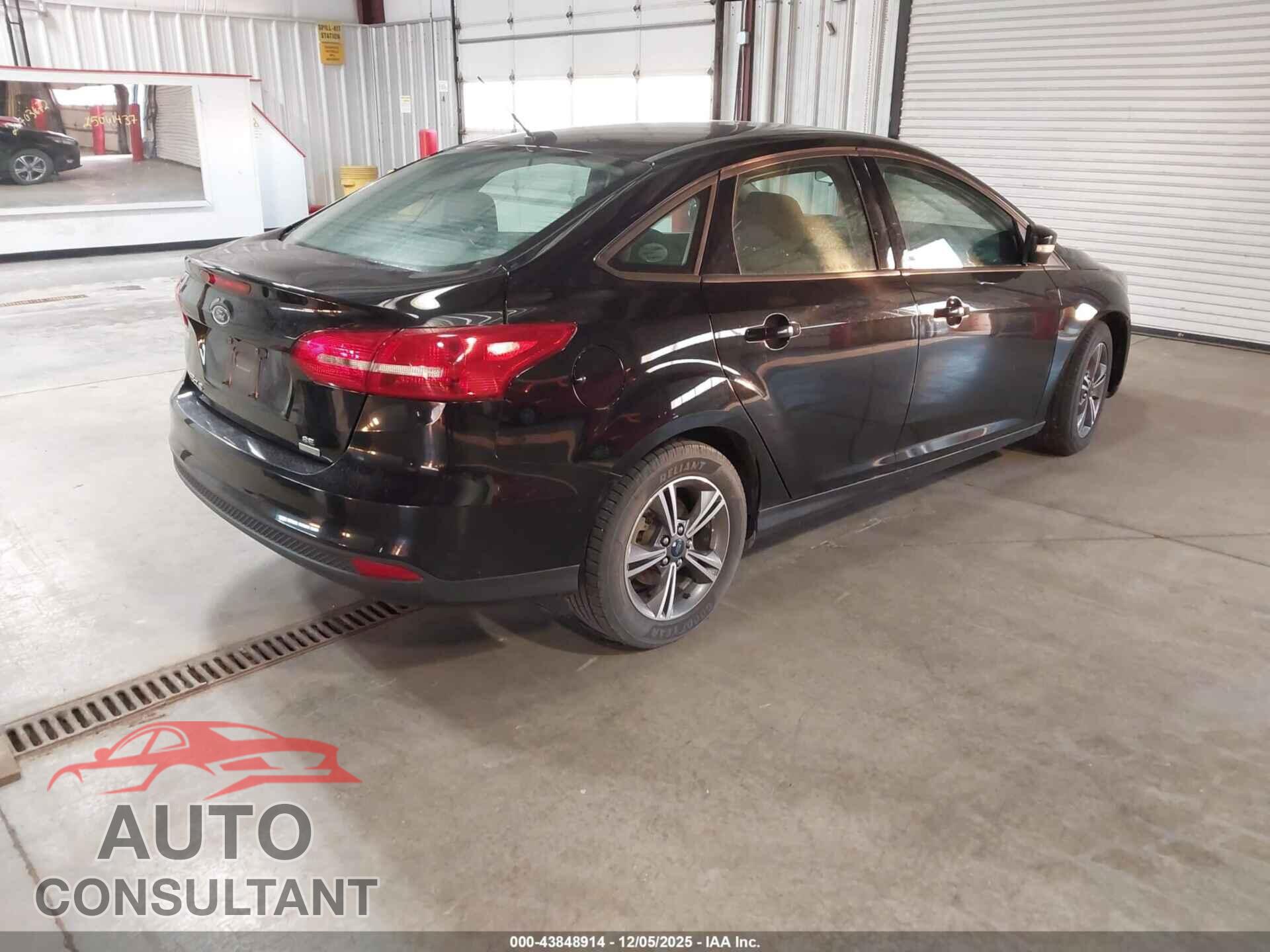 FORD FOCUS 2017 - 1FADP3FE4HL254392