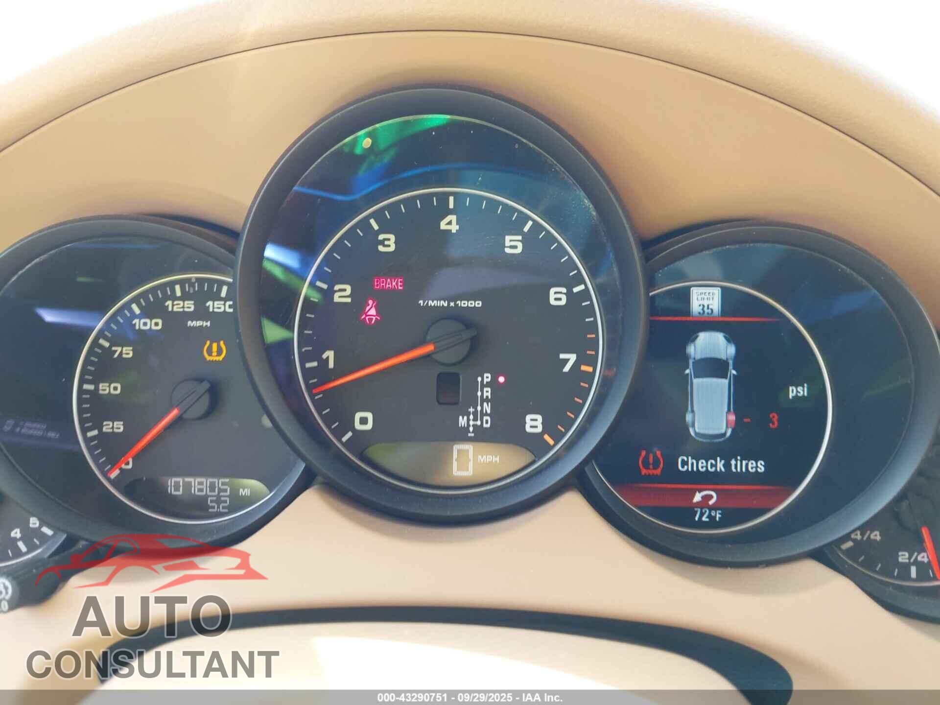 PORSCHE CAYENNE 2016 - WP1AA2A2XGLA02472