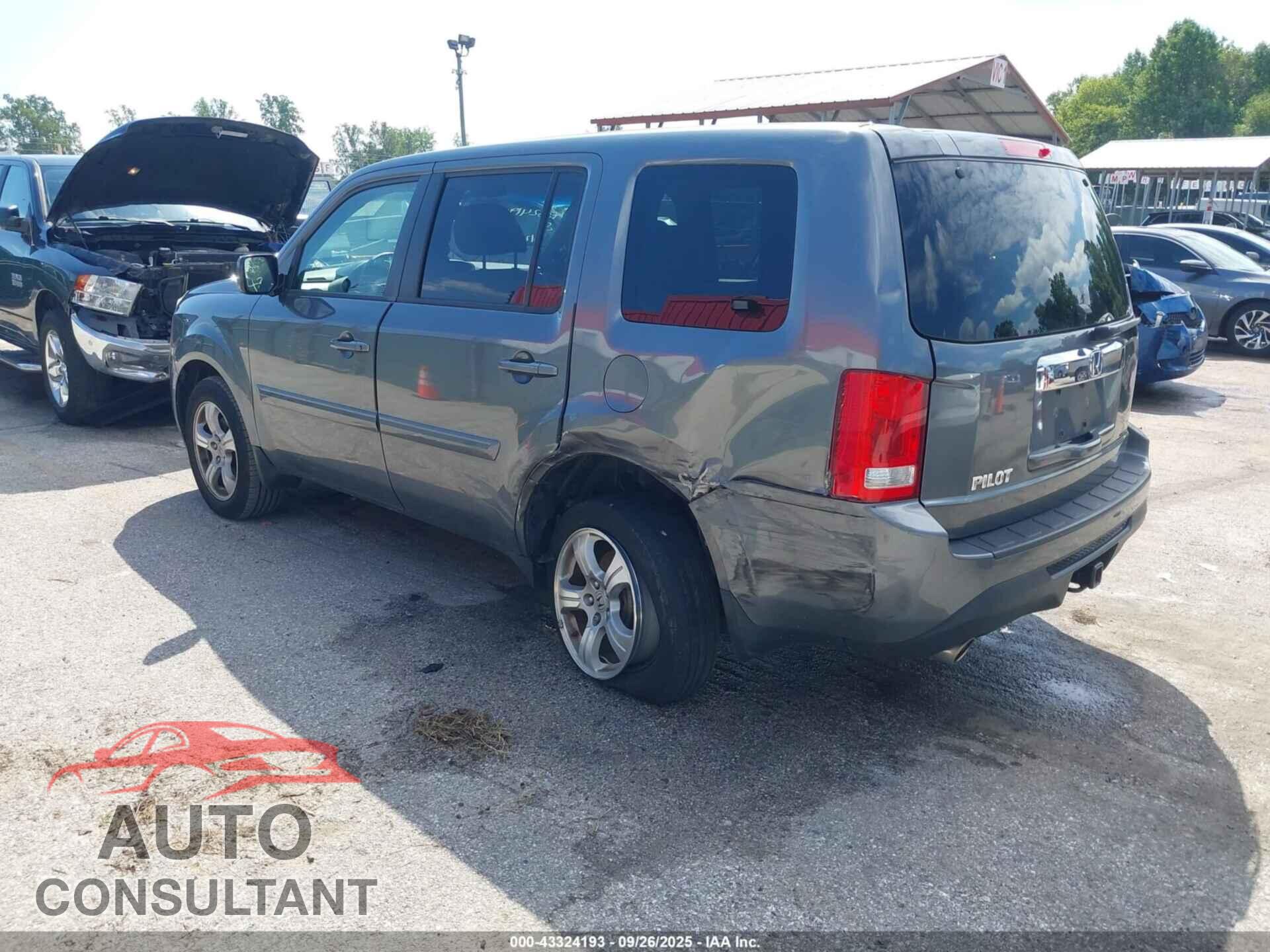 HONDA PILOT 2012 - 5FNYF3H43CB015947