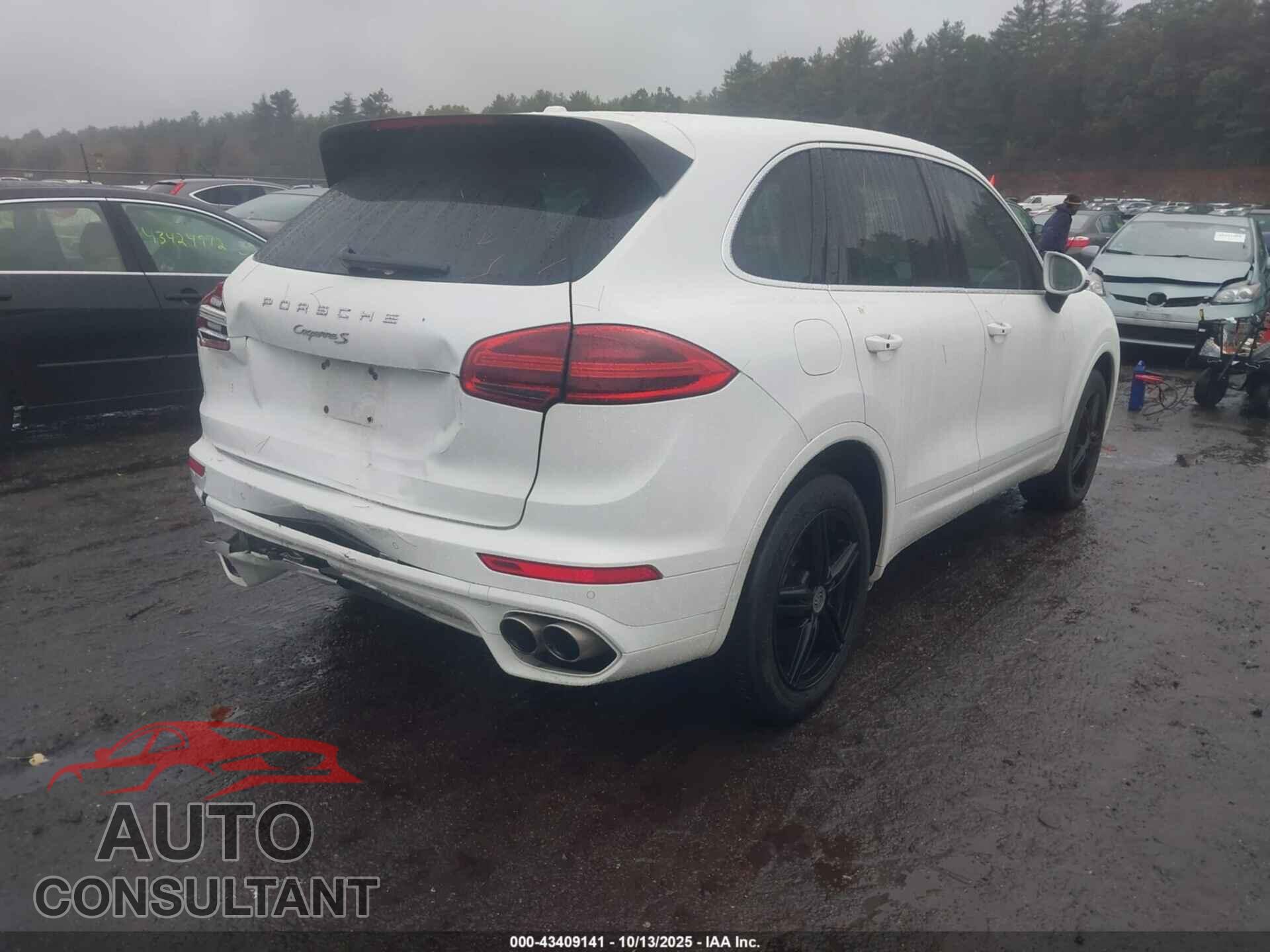PORSCHE CAYENNE 2016 - WP1AB2A26GLA93382