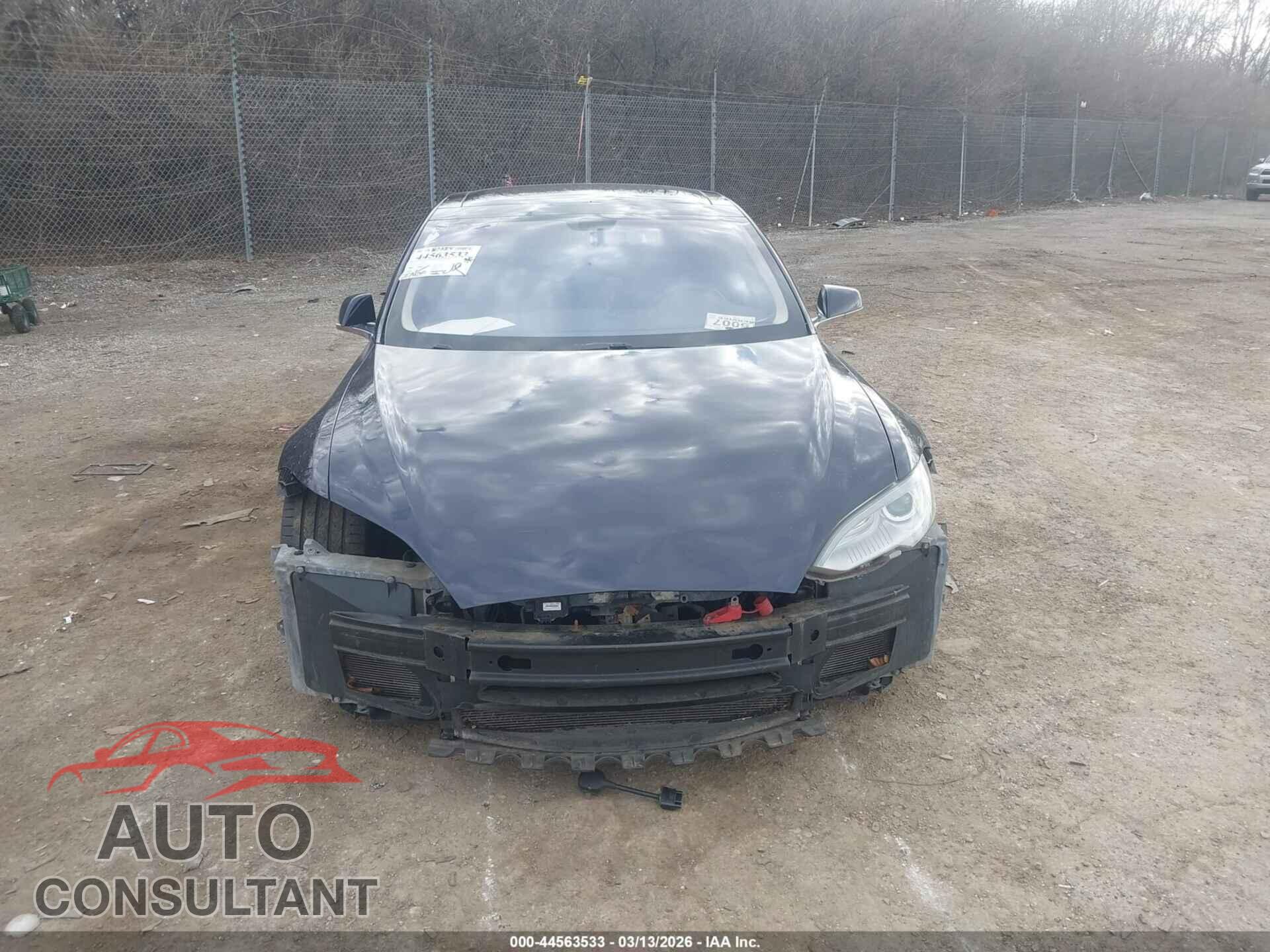TESLA MODEL S 2013 - 5YJSA1CP8DFP11649