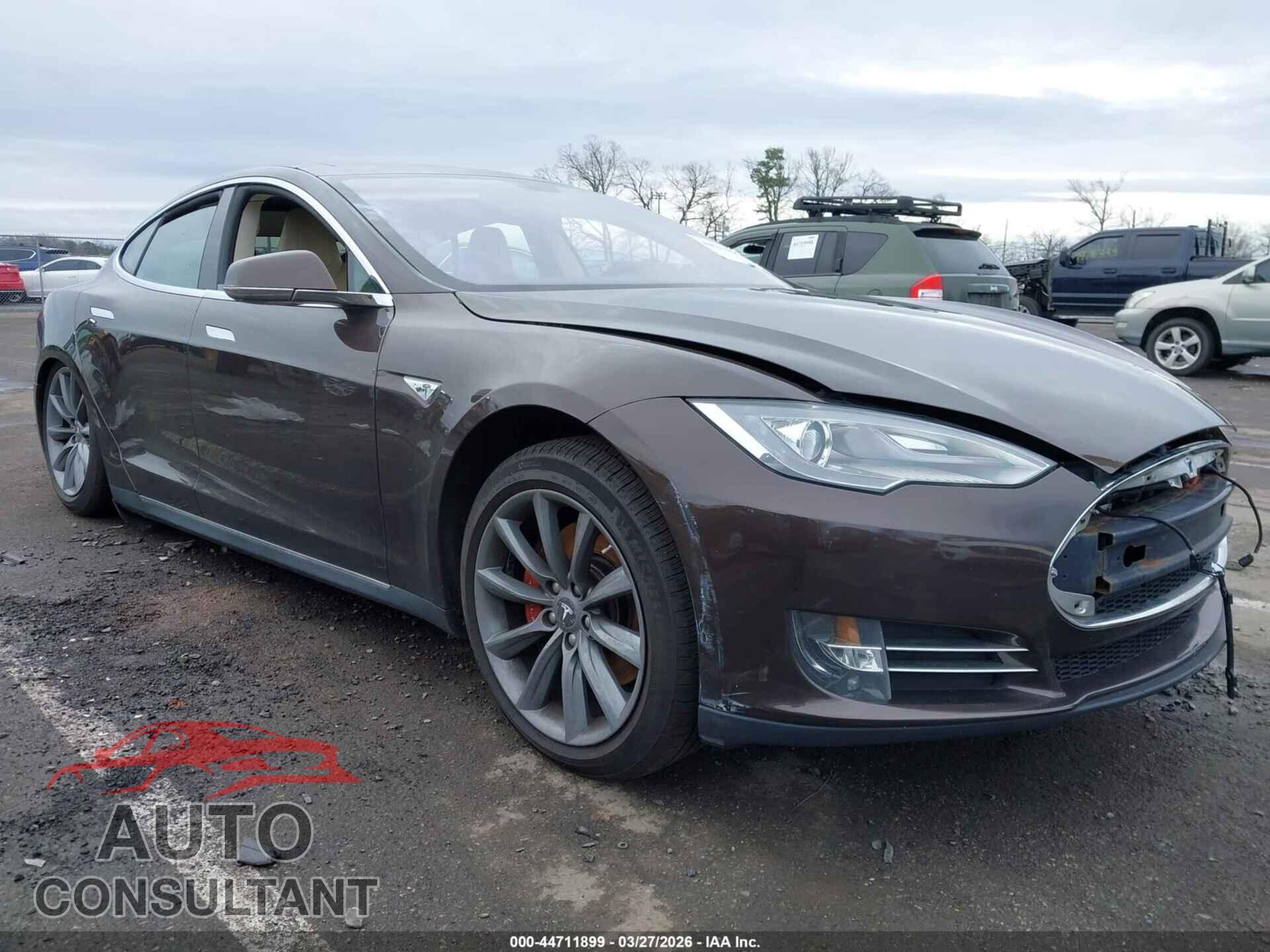 TESLA MODEL S 2013 - 5YJSA1CN1DFP04377