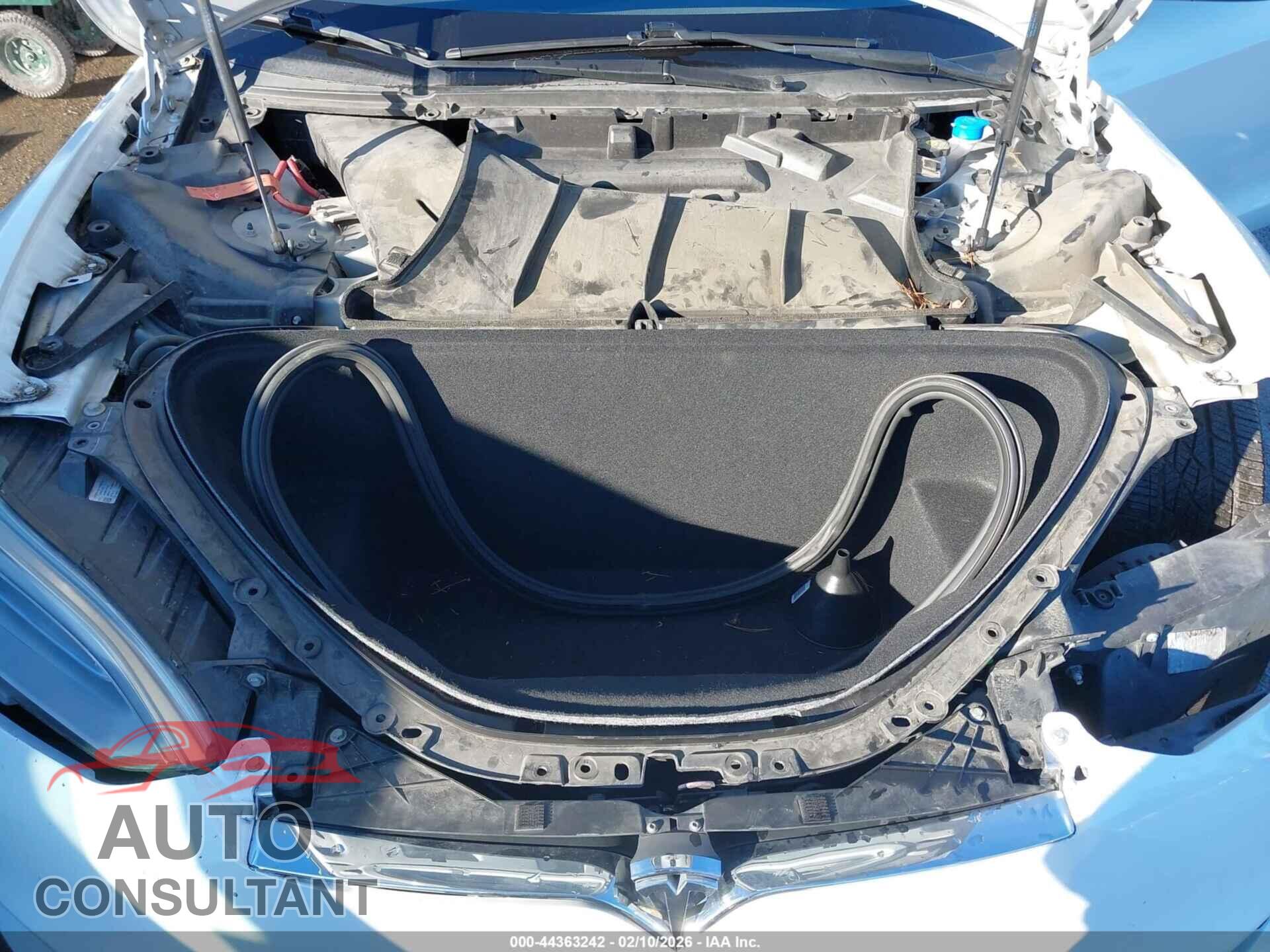 TESLA MODEL S 2017 - 5YJSA1E25HF200133