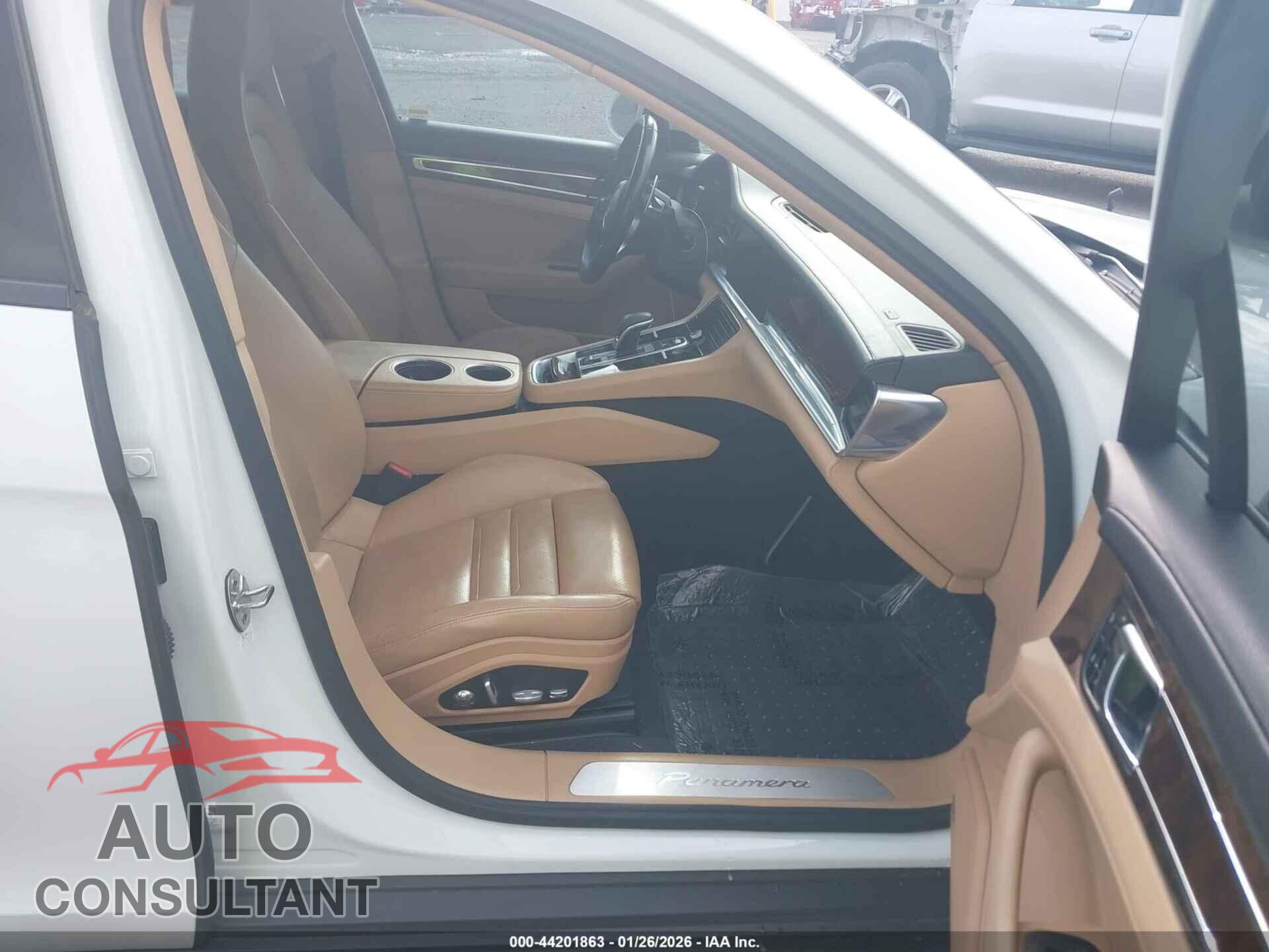 PORSCHE PANAMERA 2017 - WP0AA2A71HL102216