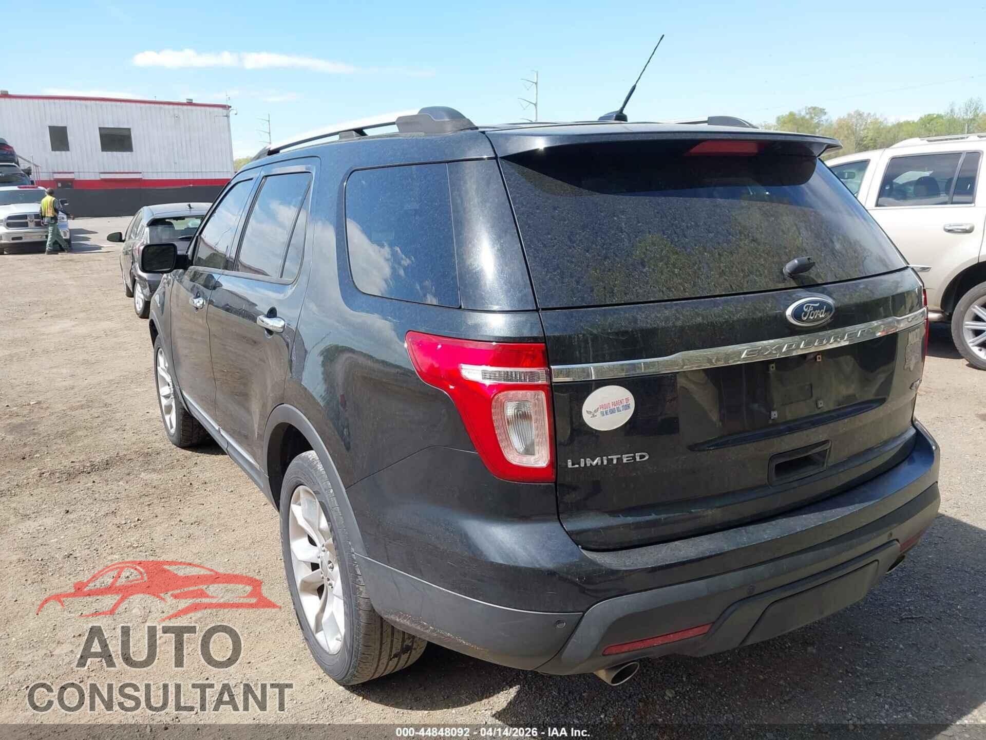 FORD EXPLORER 2011 - 1FMHK8F89BGA08242