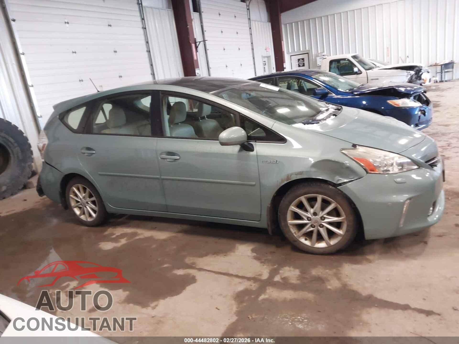 TOYOTA PRIUS V 2014 - JTDZN3EU4EJ012871