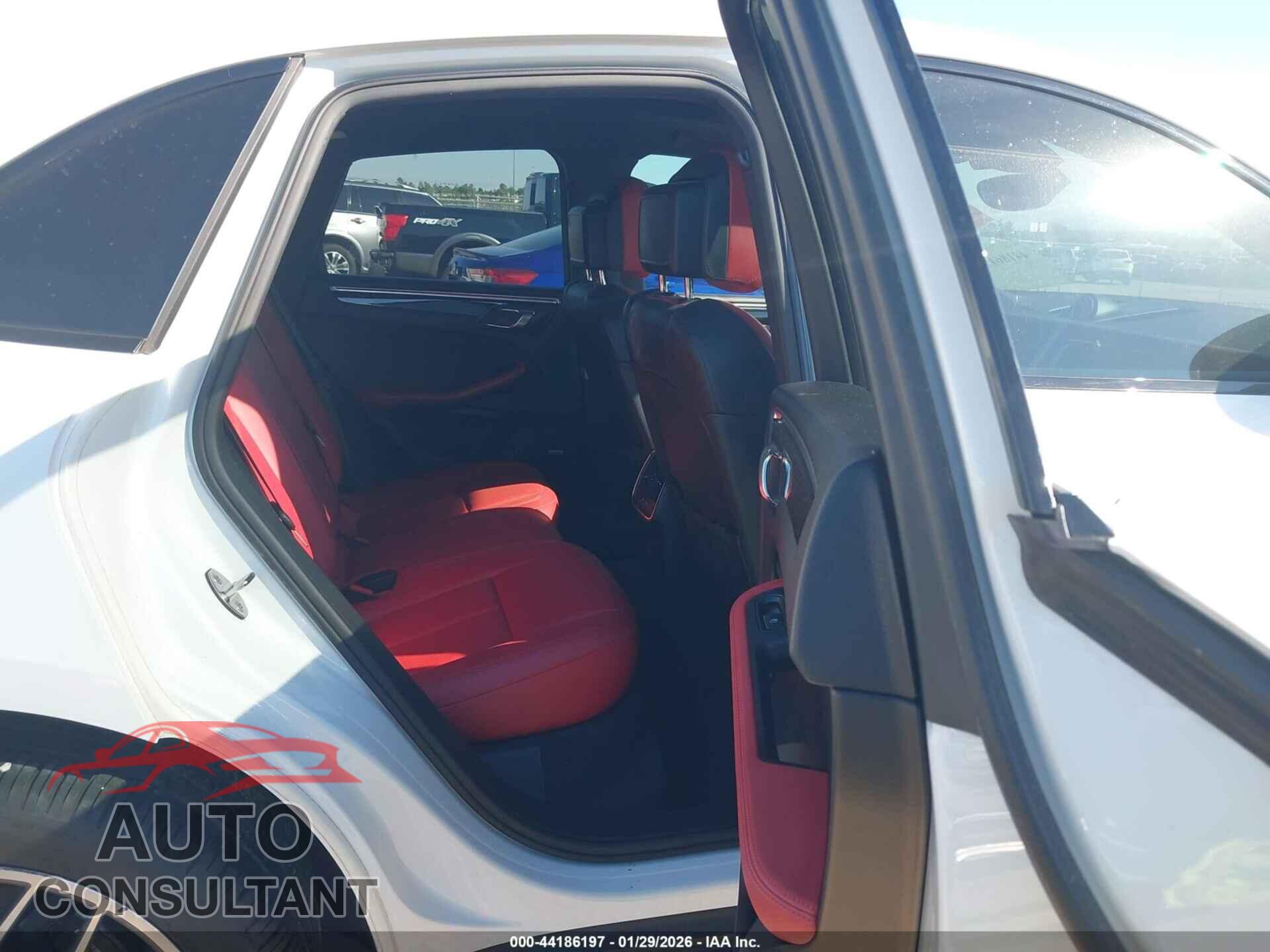 PORSCHE MACAN 2017 - WP1AA2A51HLB81139