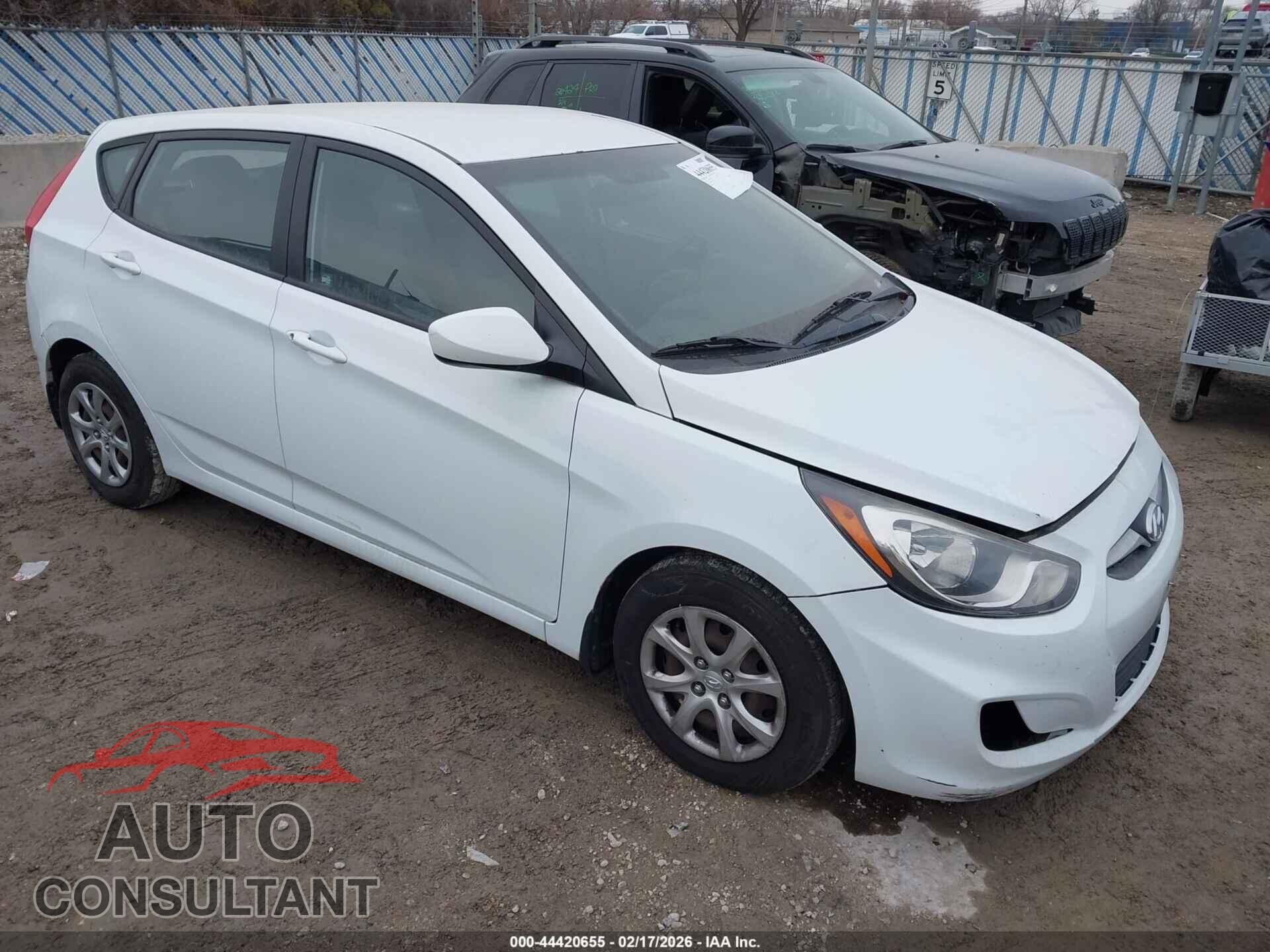 HYUNDAI ACCENT 2014 - KMHCT5AE1EU150545