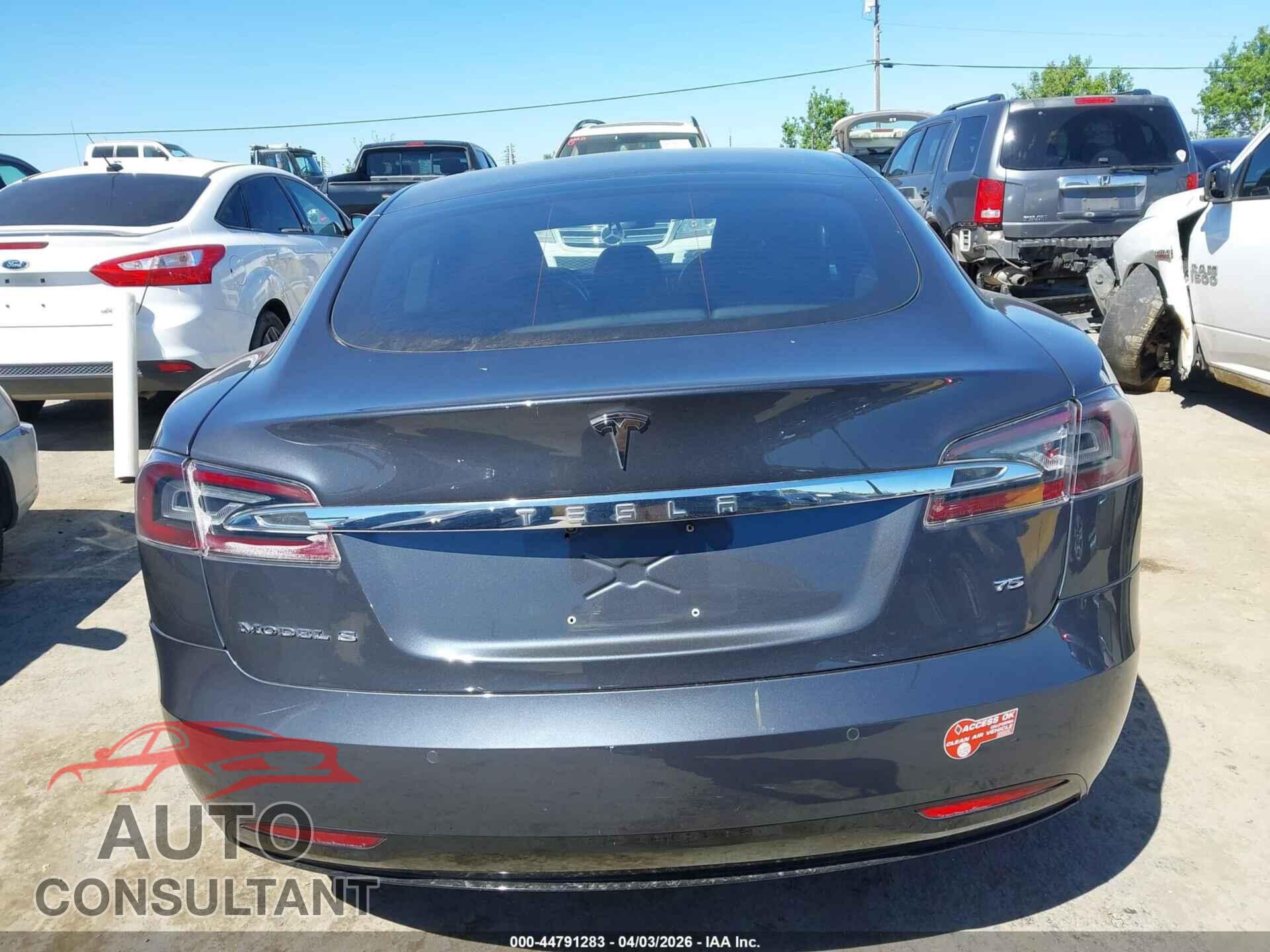 TESLA MODEL S 2017 - 5YJSA1E10HF206557