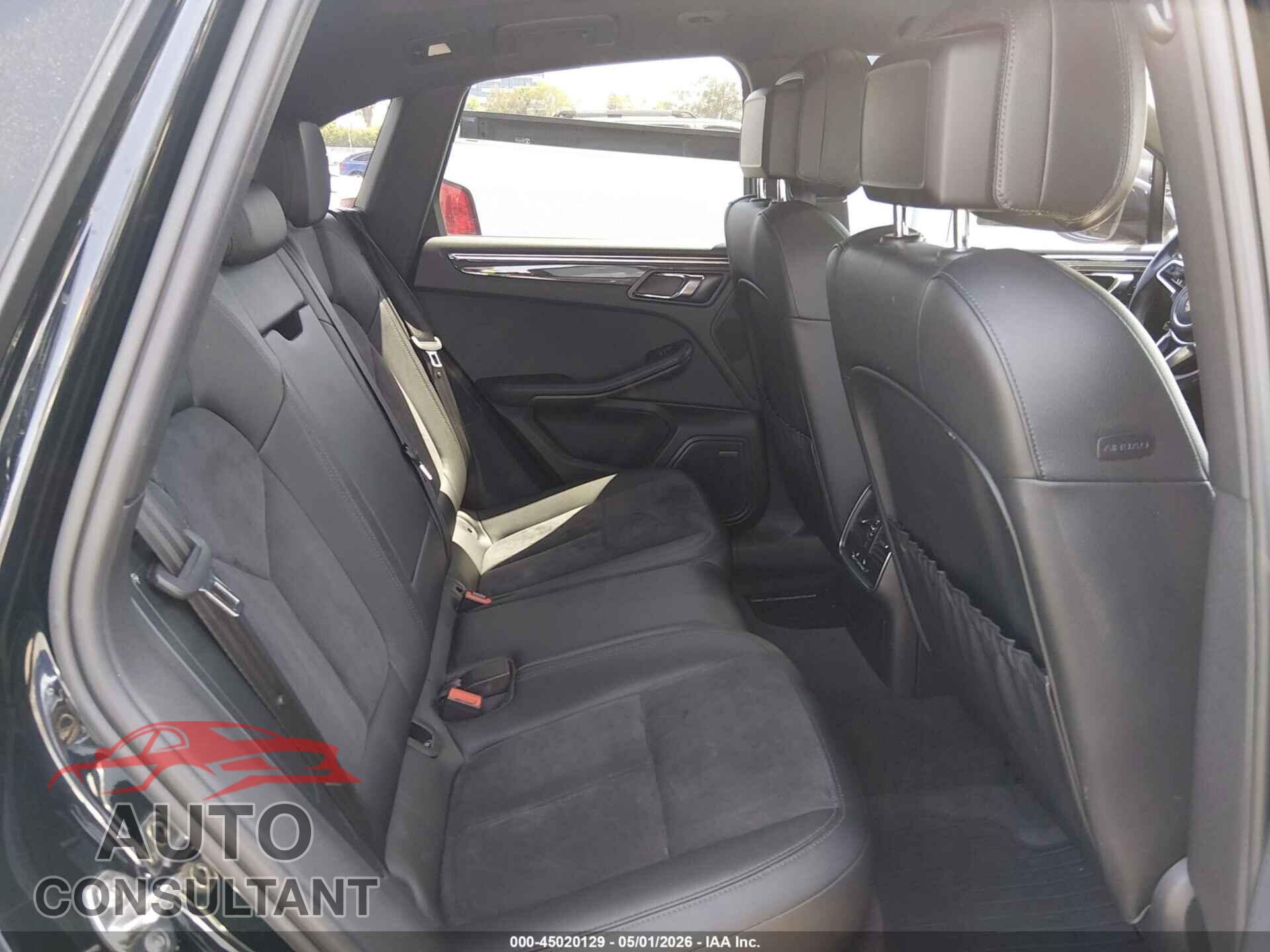 PORSCHE MACAN 2015 - WP1AB2A59FLB72733