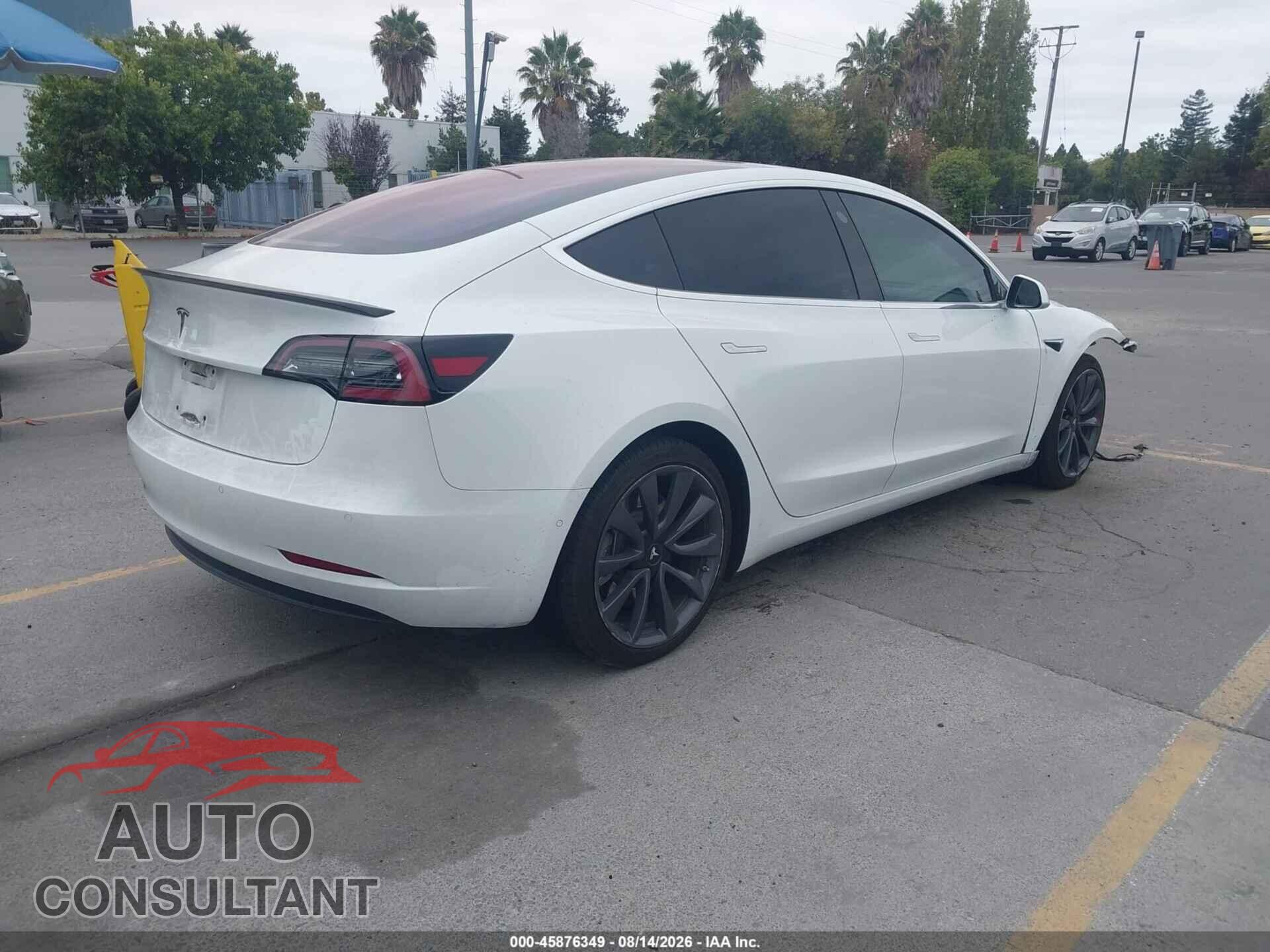 TESLA MODEL 3 2018 - 5YJ3E1EA7JF008332
