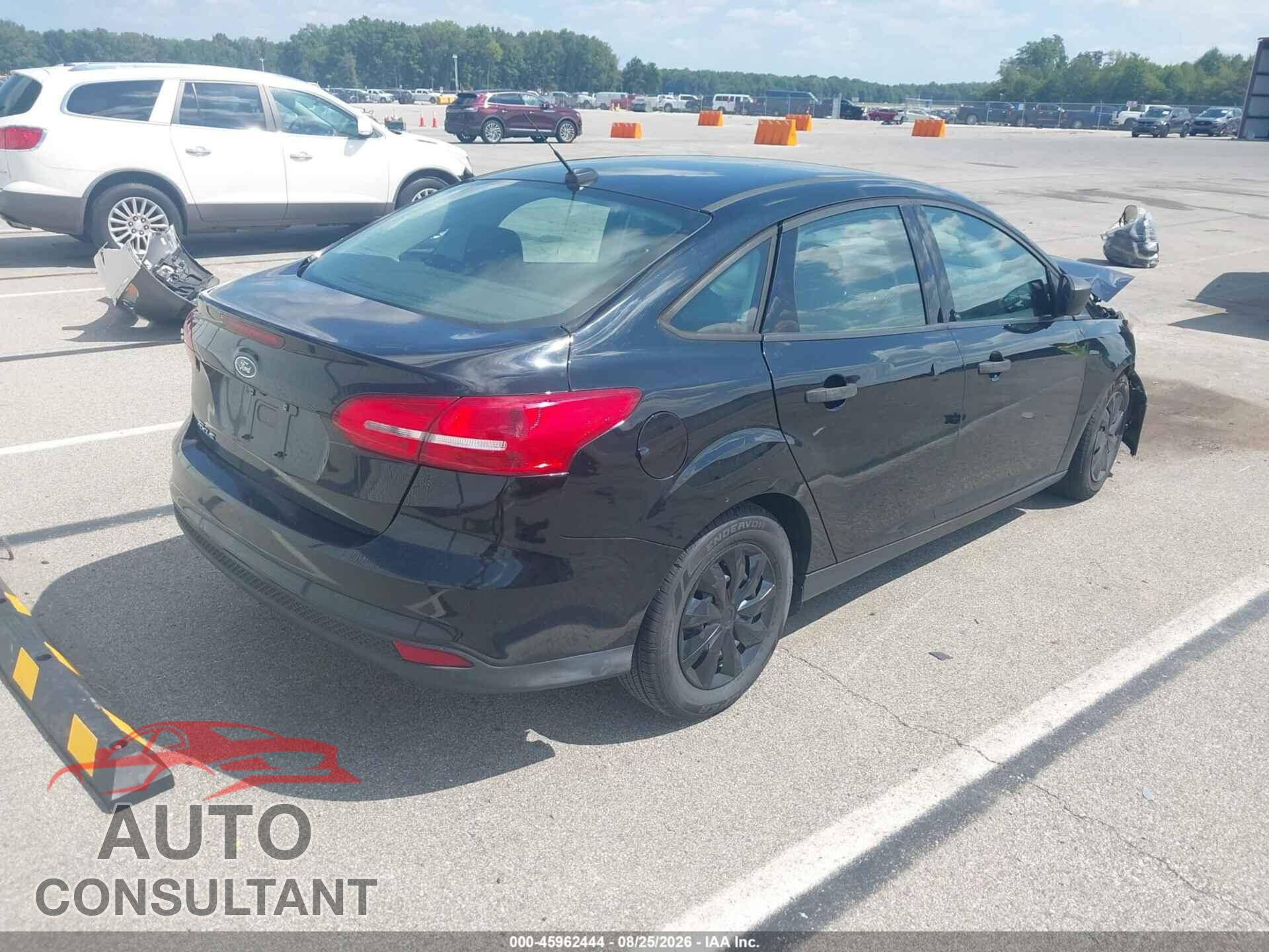 FORD FOCUS 2017 - 1FADP3E29HL257246