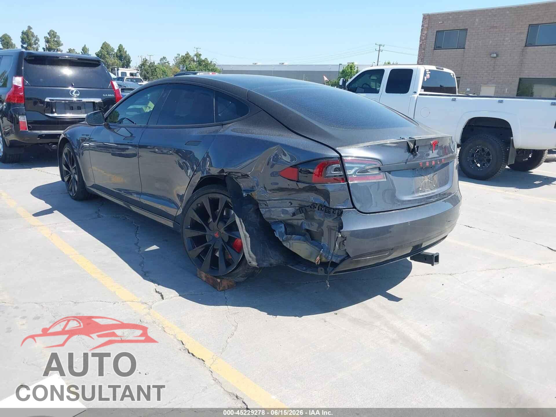 TESLA MODEL S 2018 - 5YJSA1E20JF270001