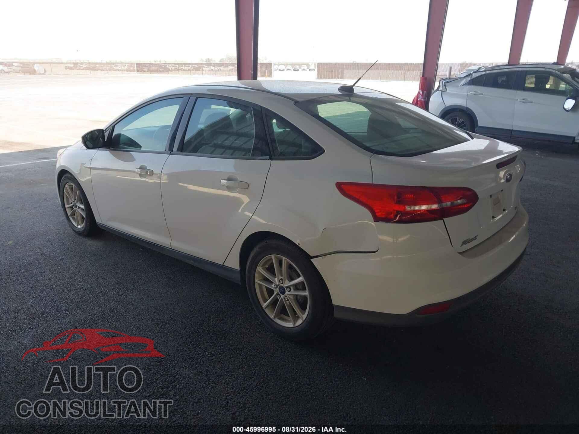 FORD FOCUS 2015 - 1FADP3F26FL329323