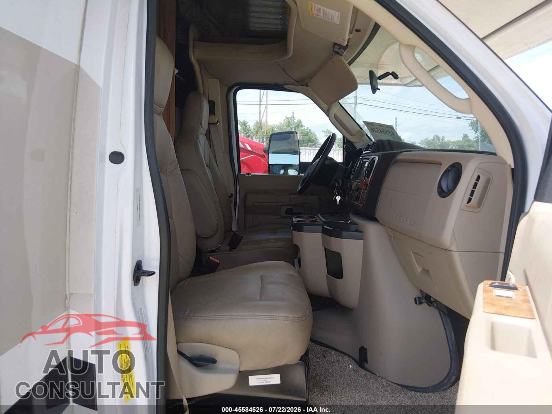 FORD E-450 CUTAWAY 2017 - 1FDXE4FS8HDC24701