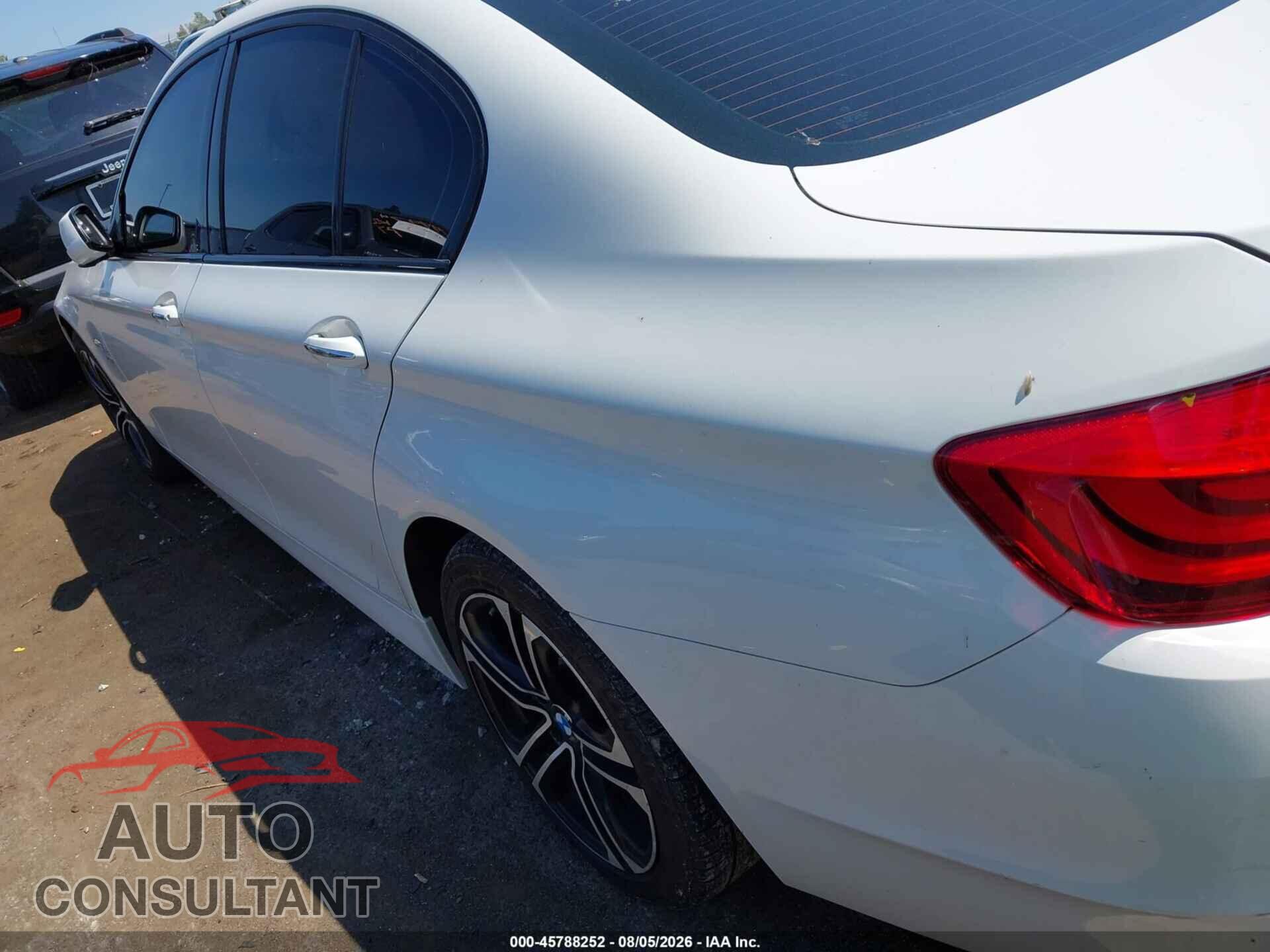 BMW 528I 2012 - WBAXH5C59CDW08685