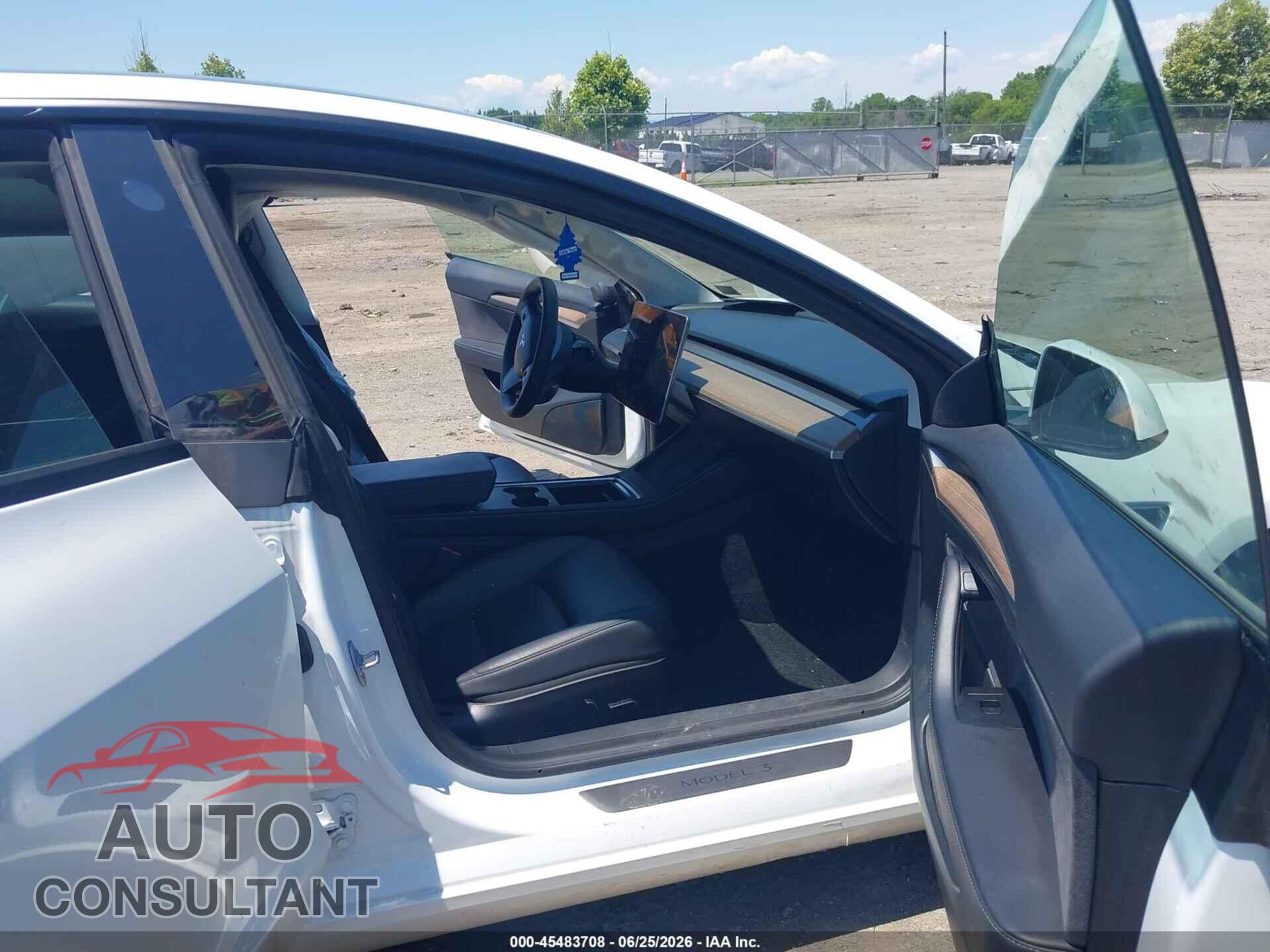 TESLA MODEL 3 2023 - 5YJ3E1EA8PF586514