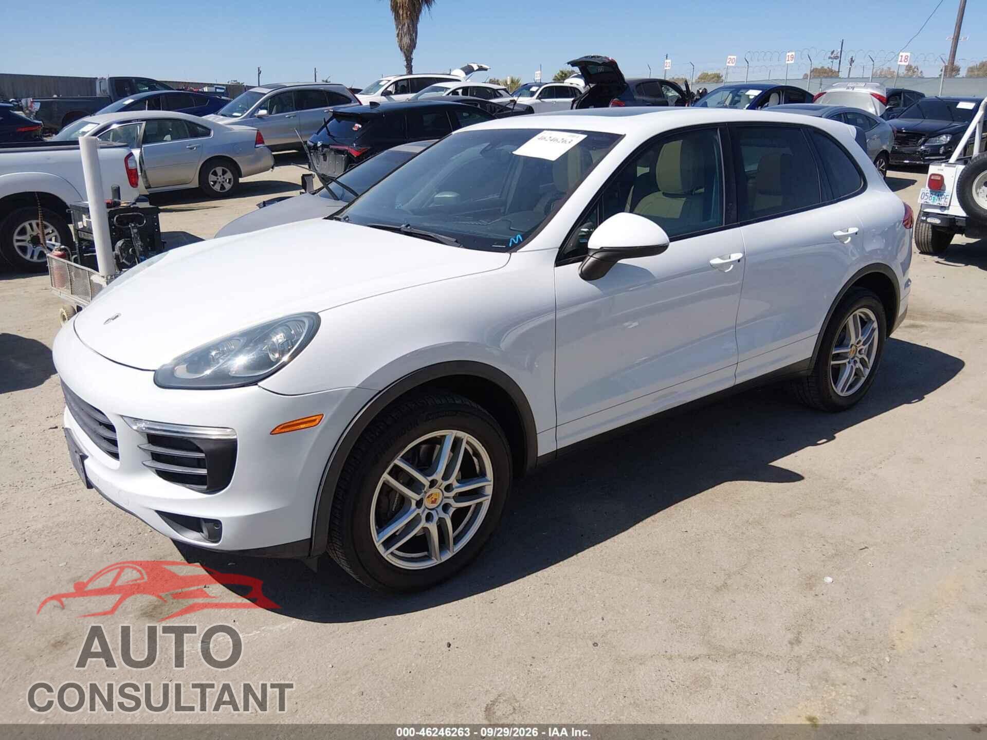 PORSCHE CAYENNE 2016 - WP1AA2A23GKA10483