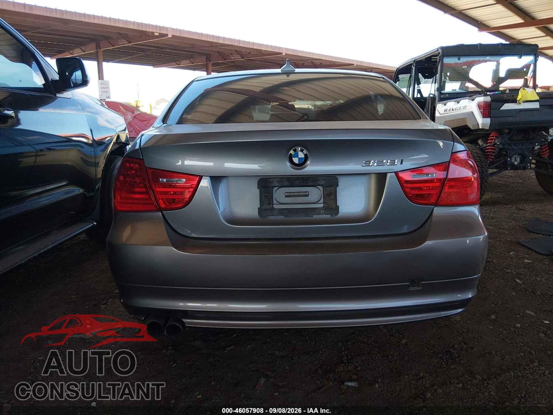 BMW 328I 2010 - WBAPH7C5XAE130411