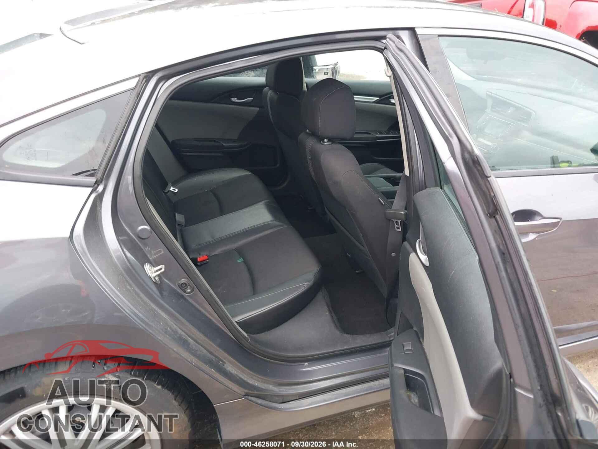 HONDA CIVIC 2019 - 2HGFC2F61KH519860