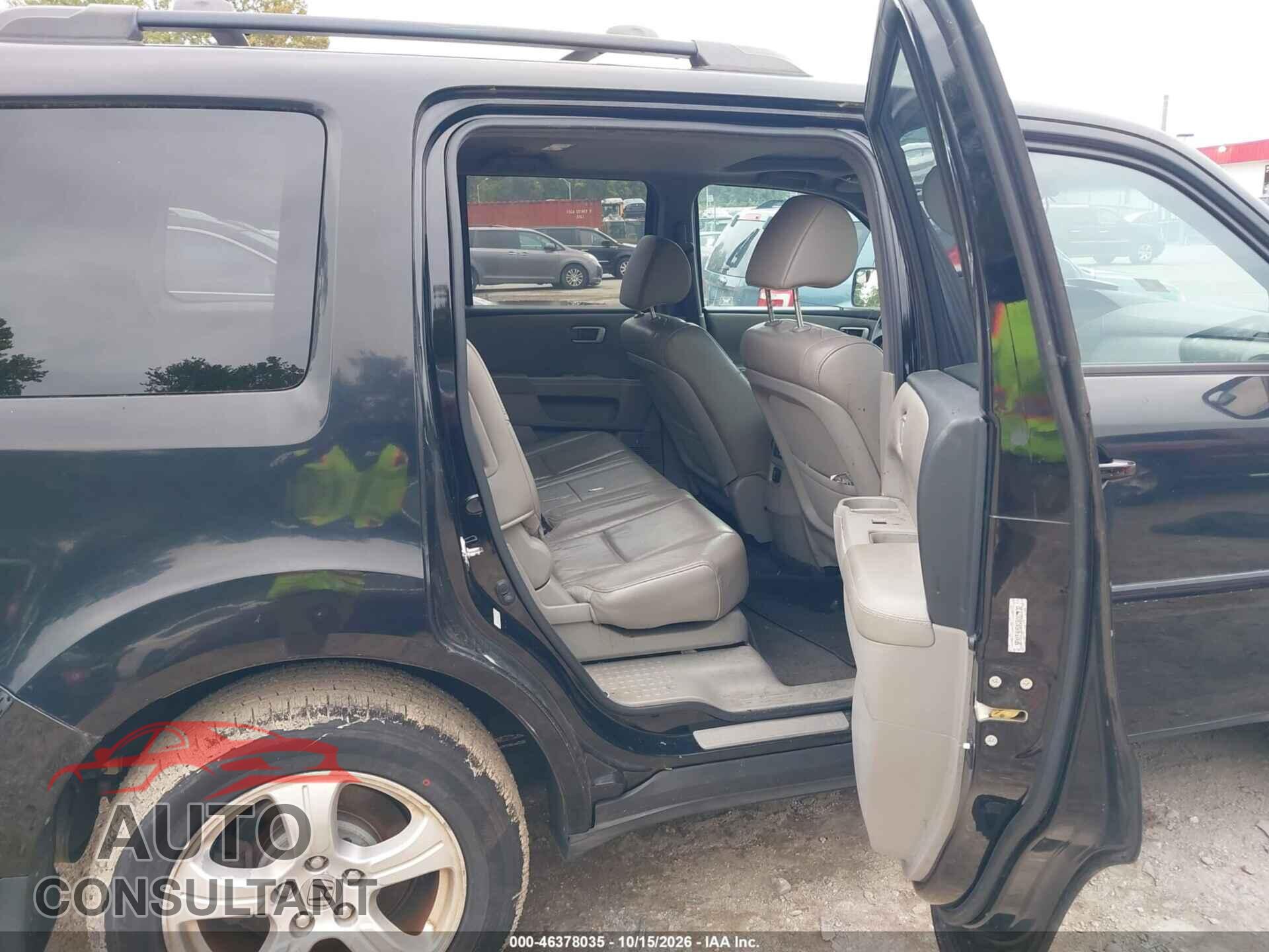 HONDA PILOT 2012 - 5FNYF4H5XCB007732