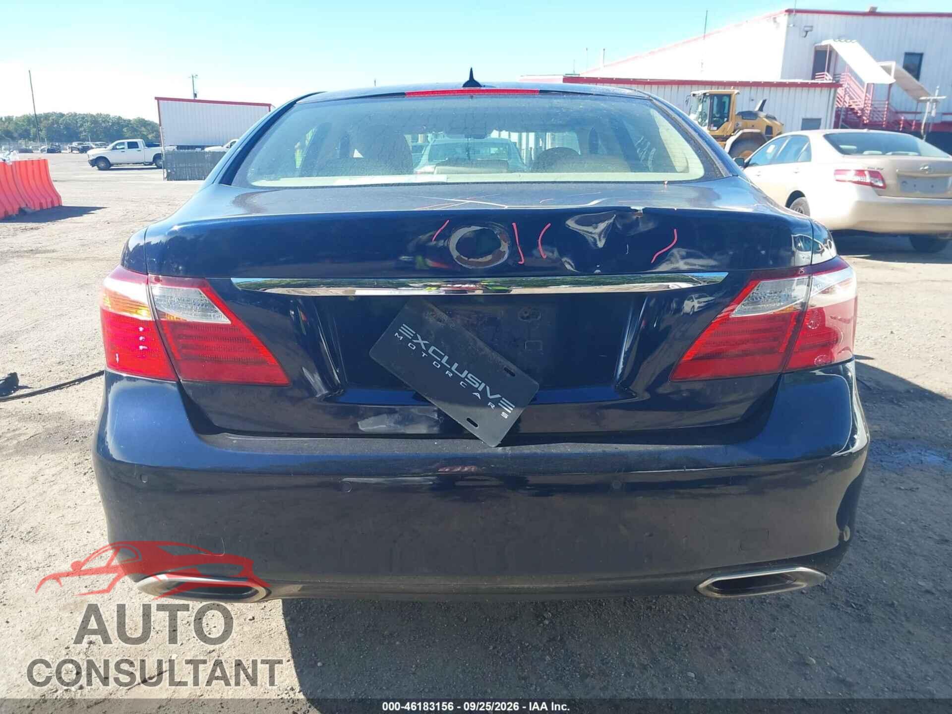 LEXUS LS 460 2011 - JTHCL5EF3B5011299
