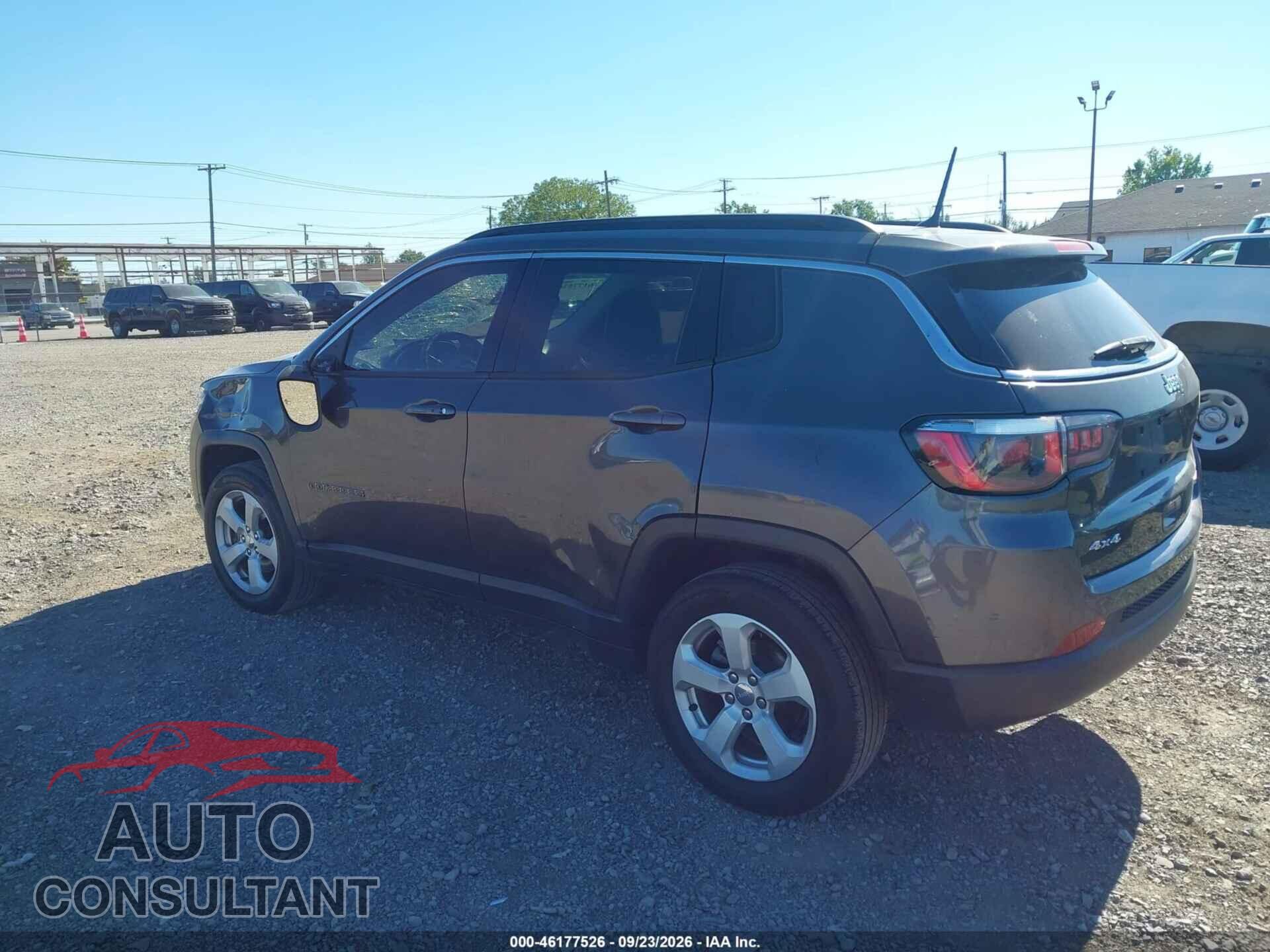 JEEP COMPASS 2018 - 3C4NJDBB0JT401285