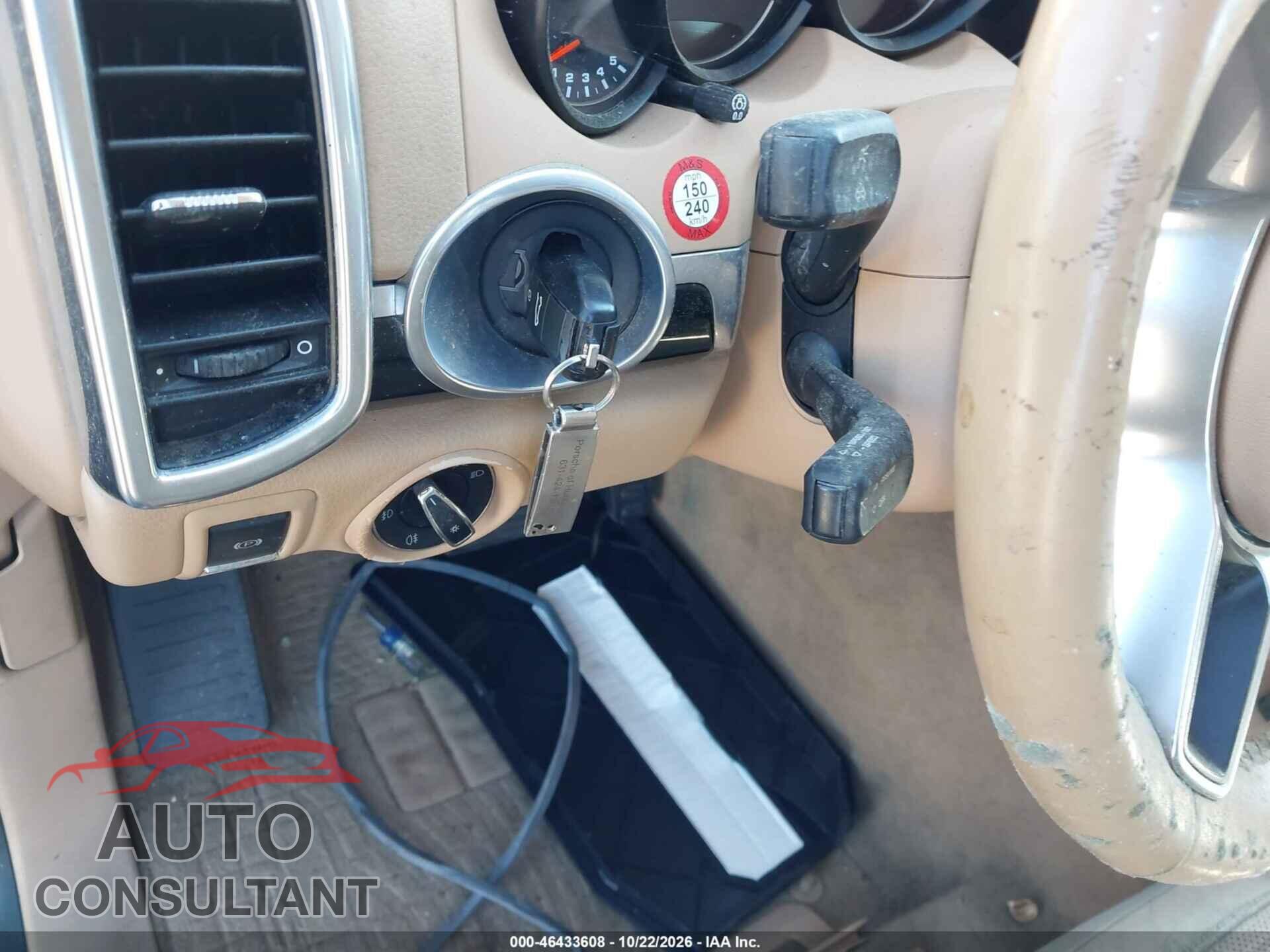 PORSCHE CAYENNE 2016 - WP1AA2A27GKA10874