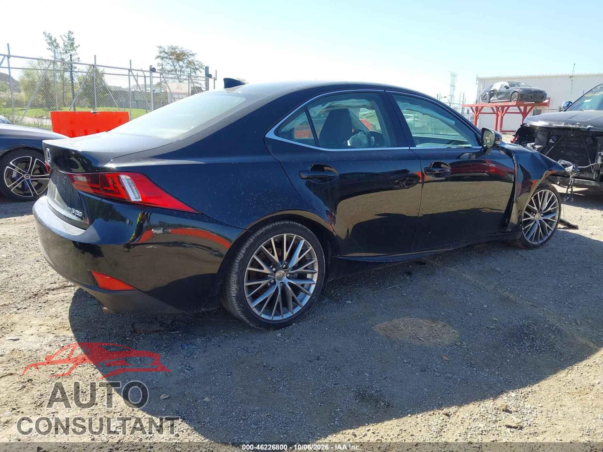 LEXUS IS 2015 - JTHCF1D23F5029807