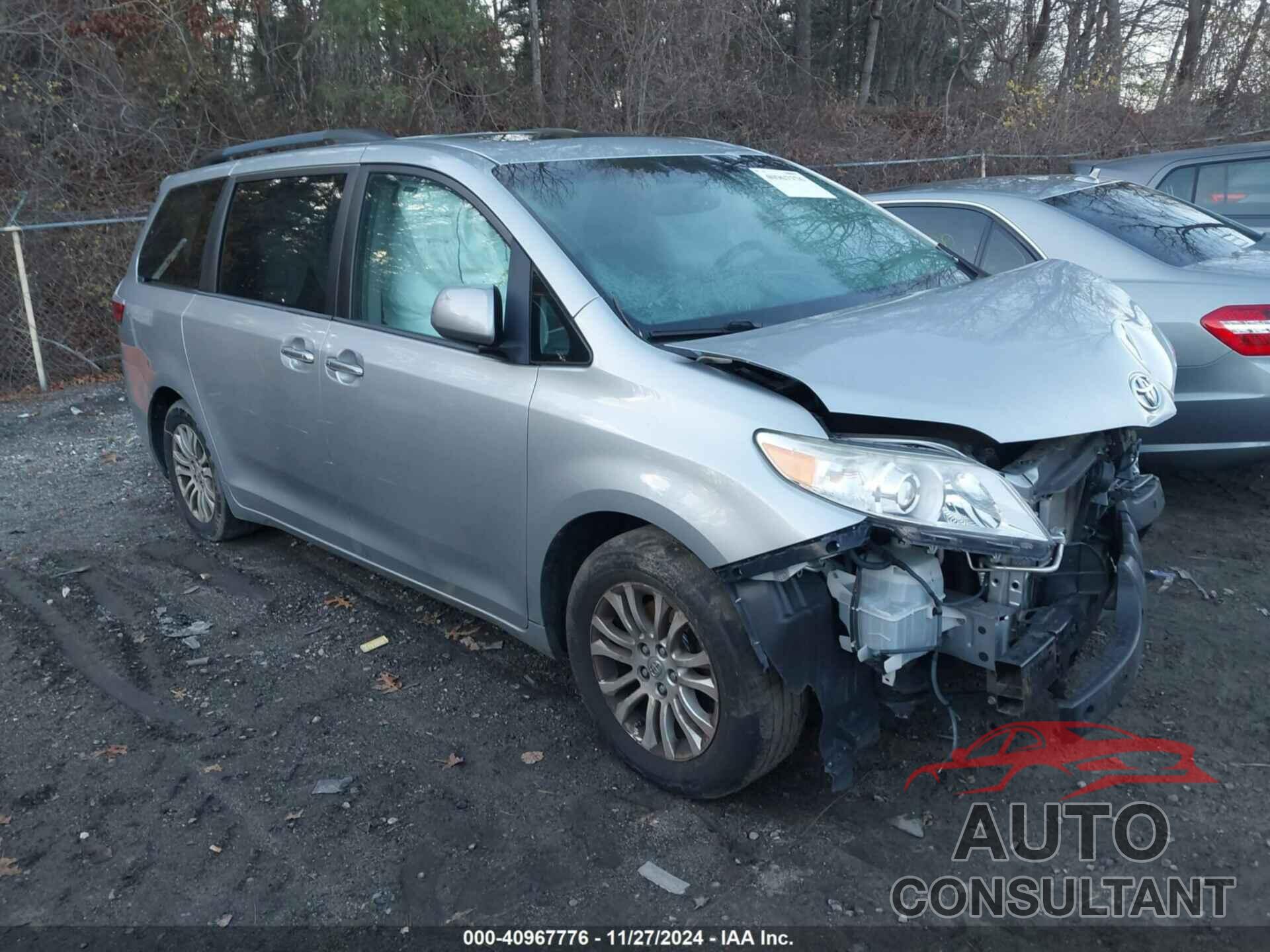 TOYOTA SIENNA 2015 - 5TDYK3DC6FS604547