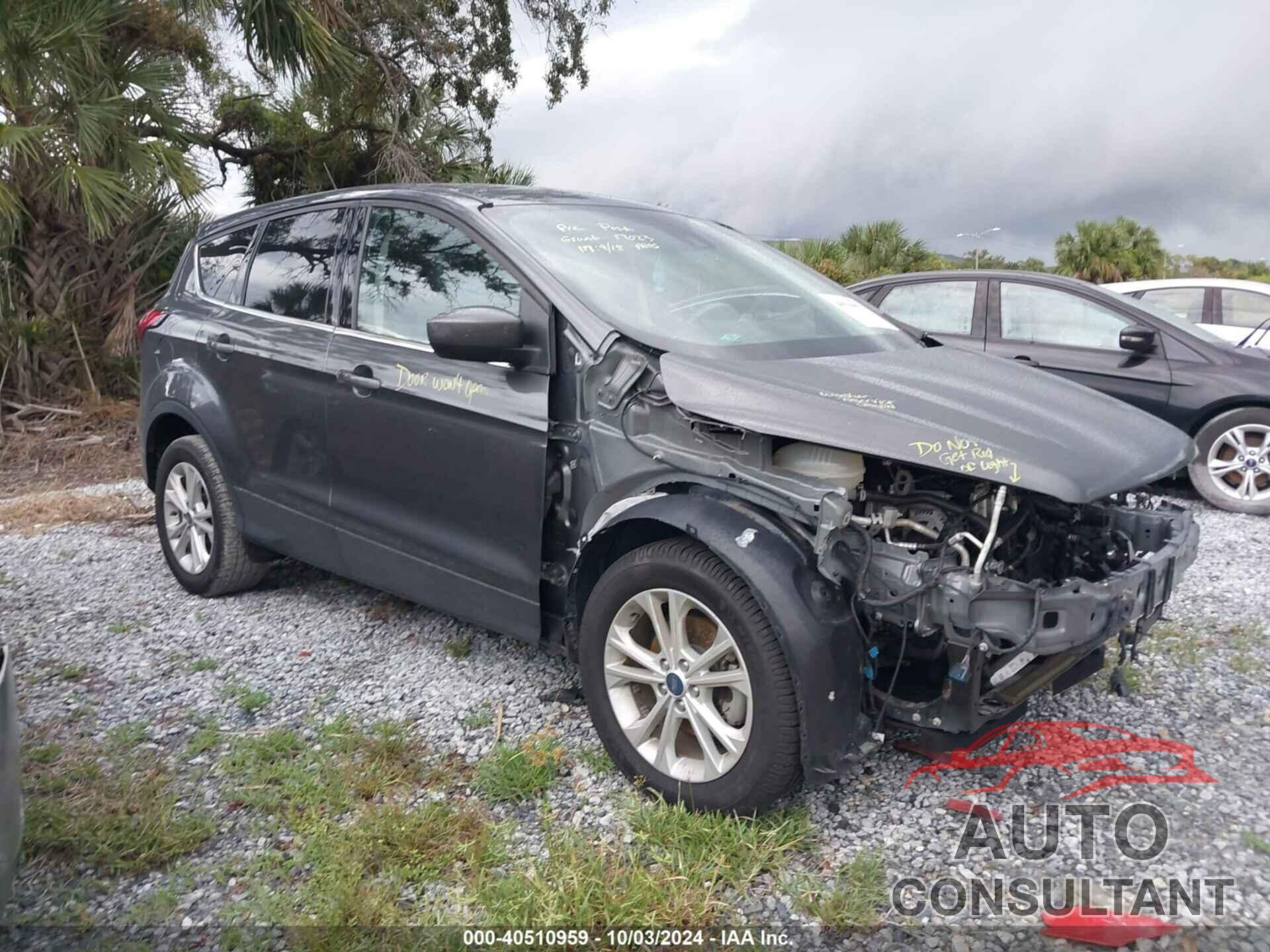 FORD ESCAPE 2019 - 1FMCU0GD8KUA58455