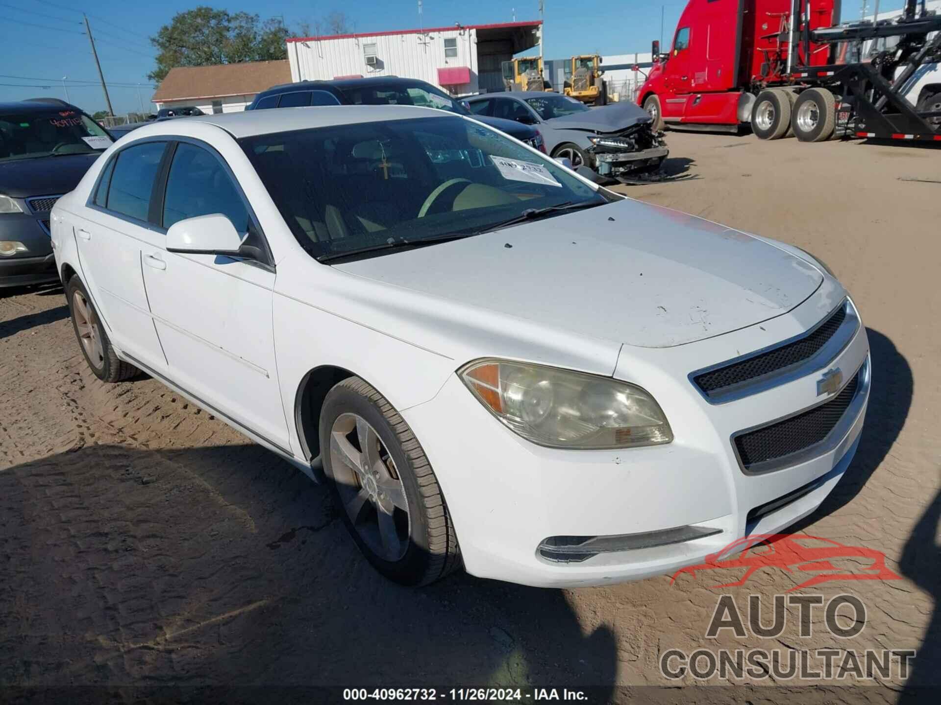 CHEVROLET MALIBU 2011 - 1G1ZC5E18BF258885