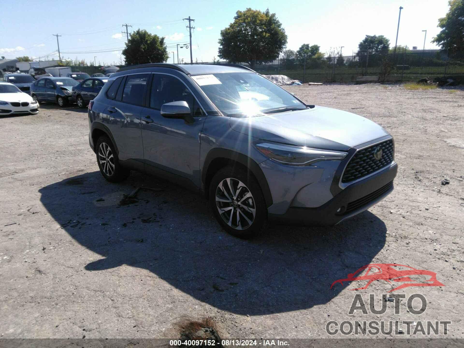 TOYOTA COROLLA CROSS 2022 - 7MUEAABG1NV001204